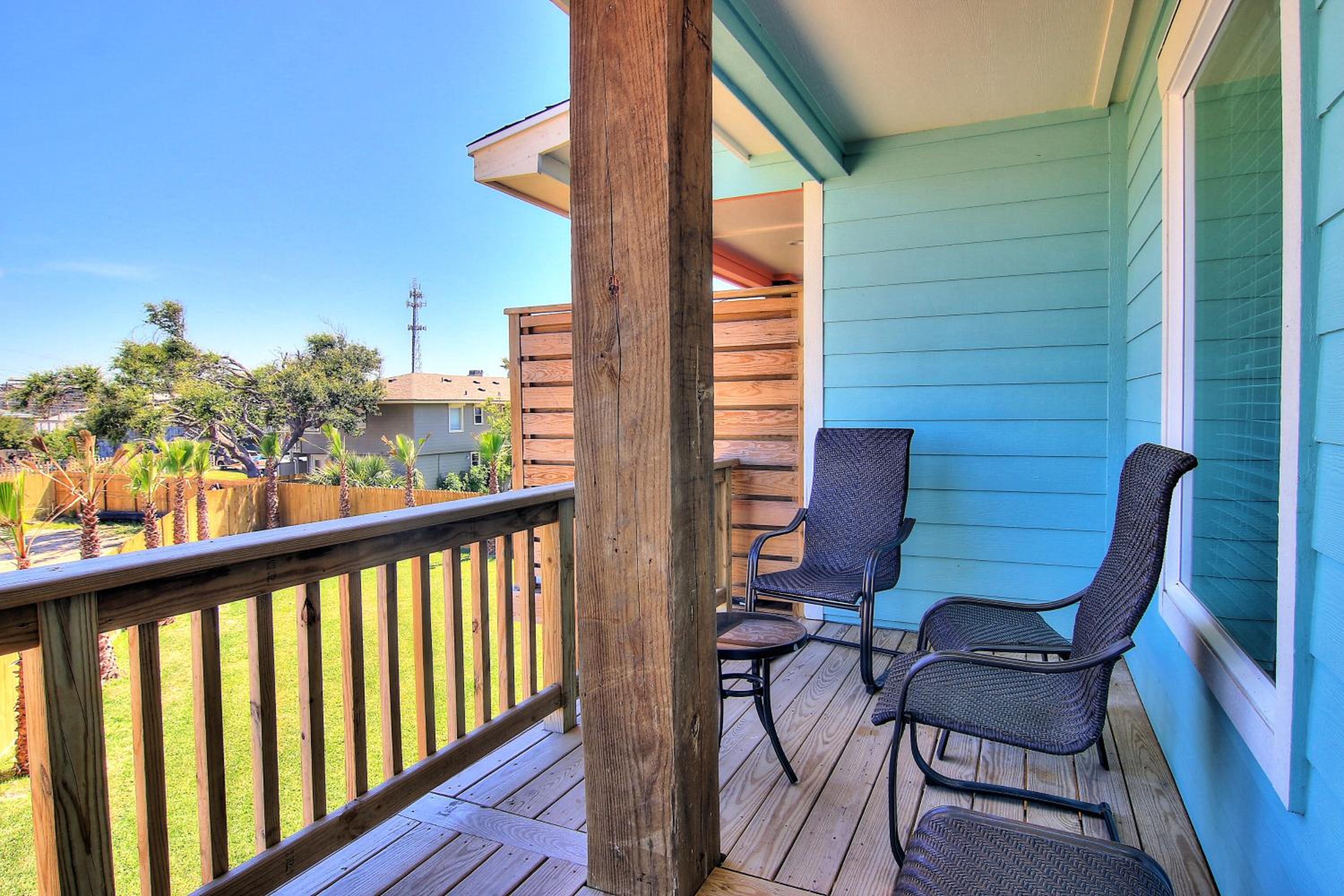 Texas Teal House 3LP view 5