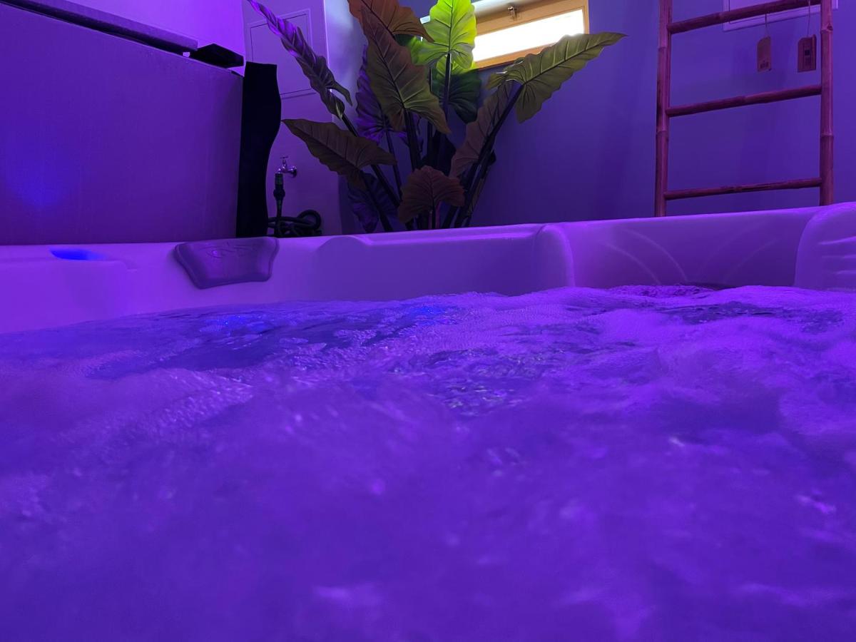 Jacuzzi