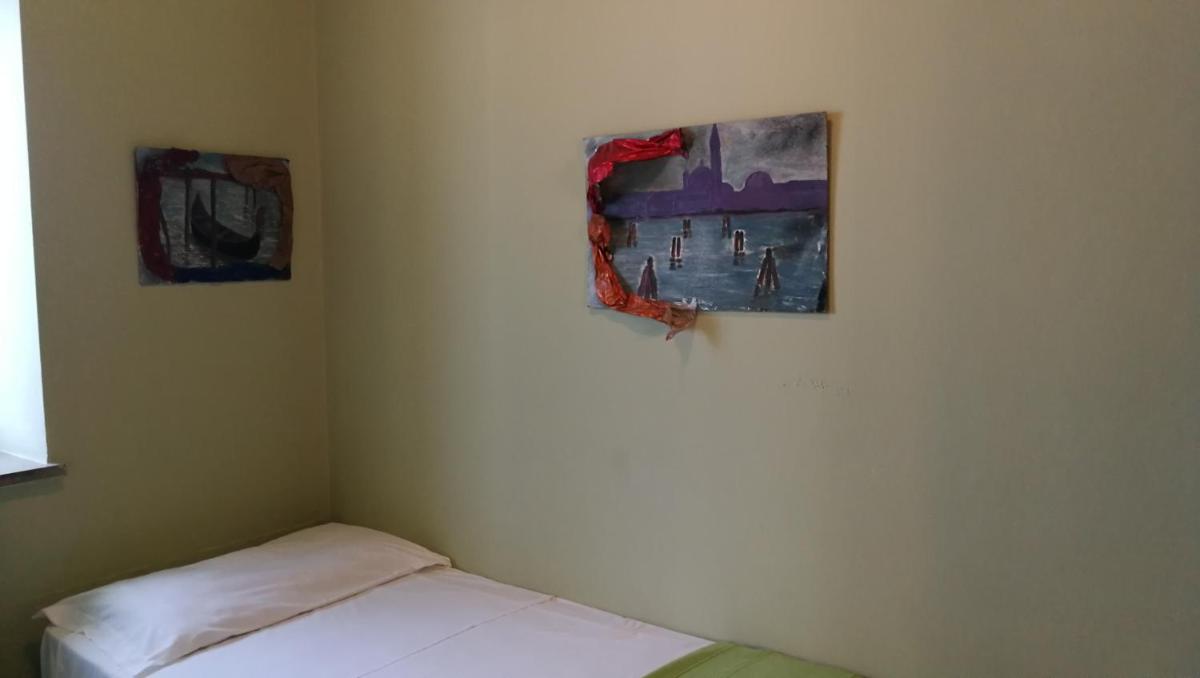 Photo 33