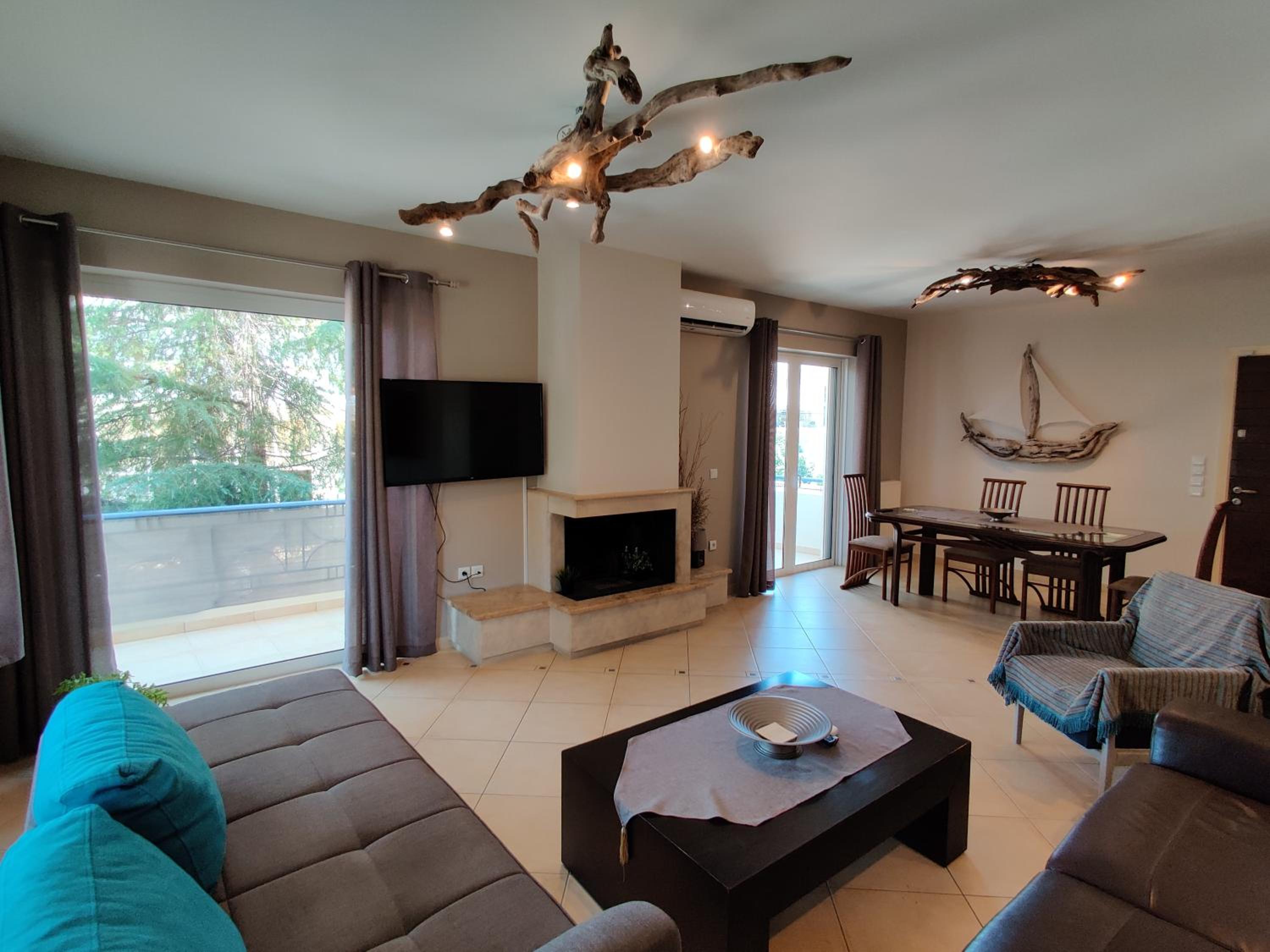 Quiet luxury apartment near city center and port photo 5
