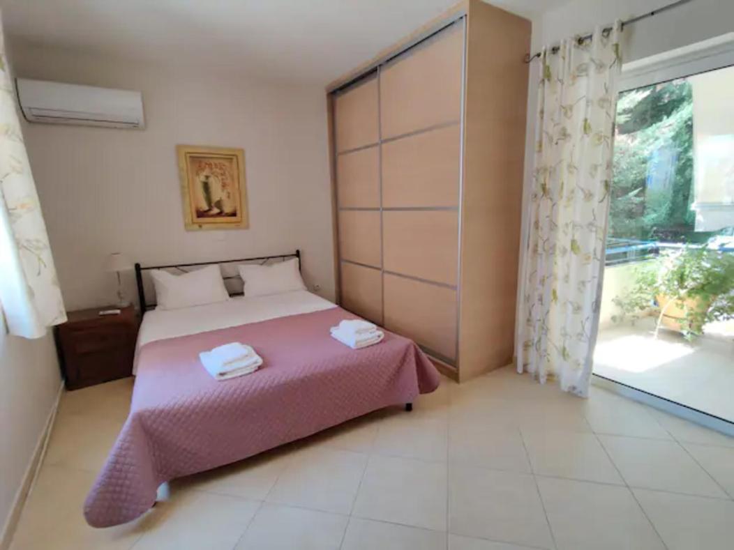 Quiet luxury apartment near city center and port photo 2