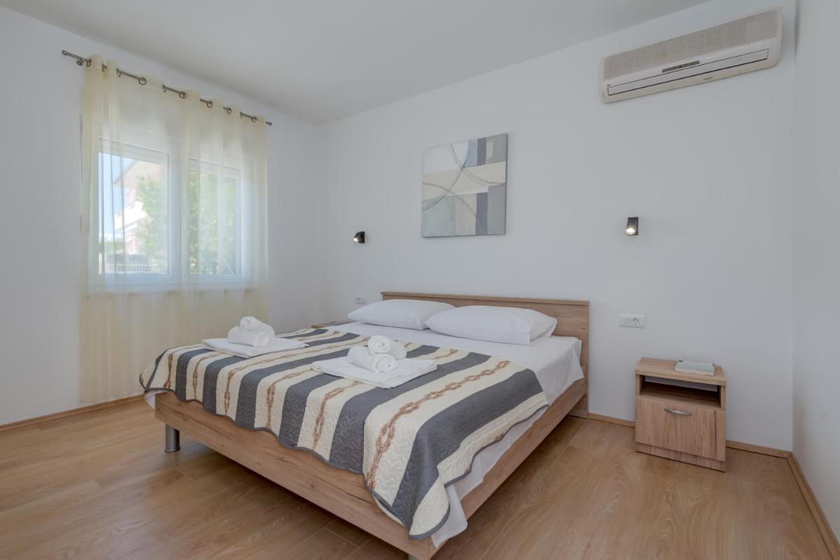Vacation home Zdravka photo 3