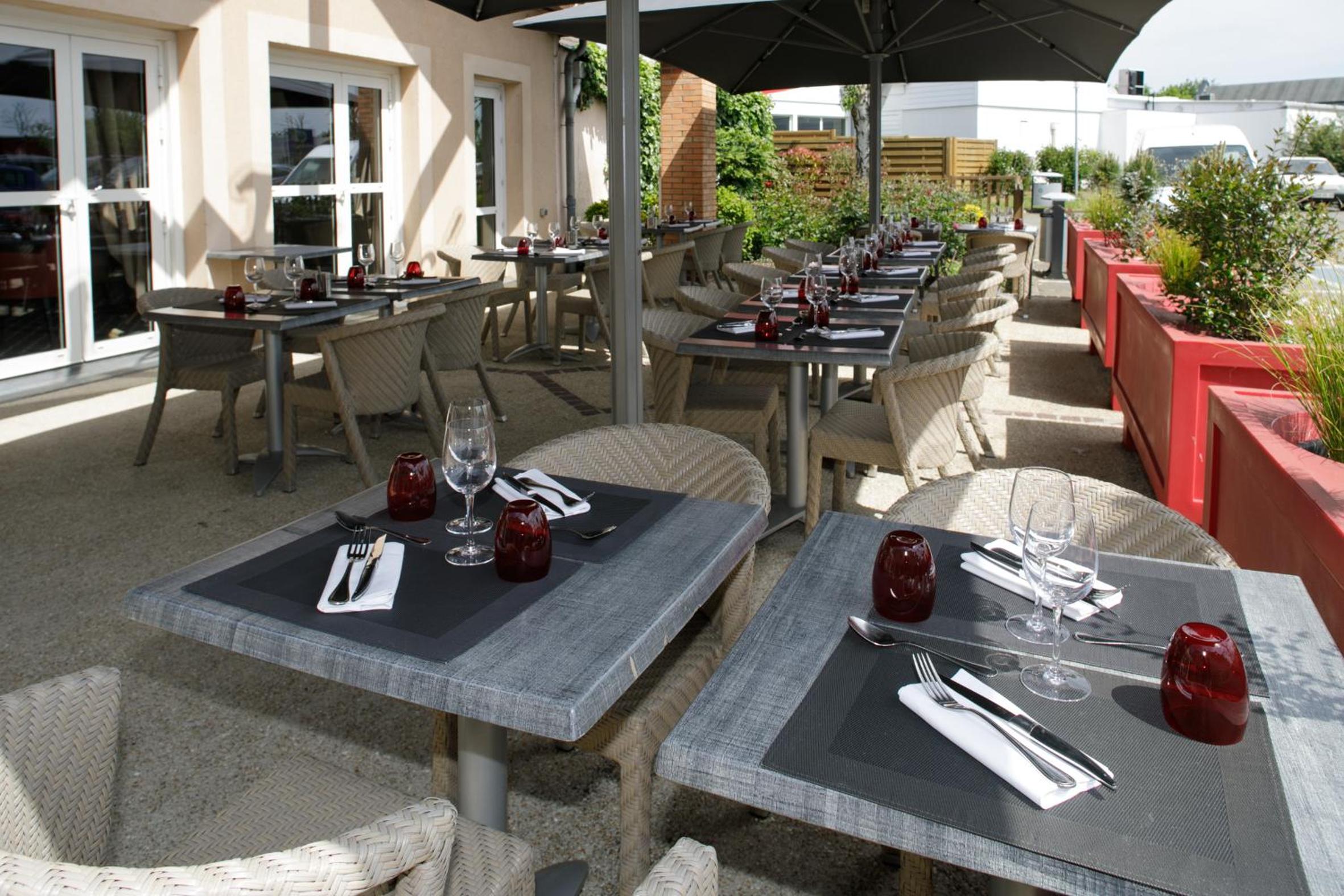 Chartres Vacations - Logis Hotel L'Oree de Chartres - Barjouville - Property Image 6