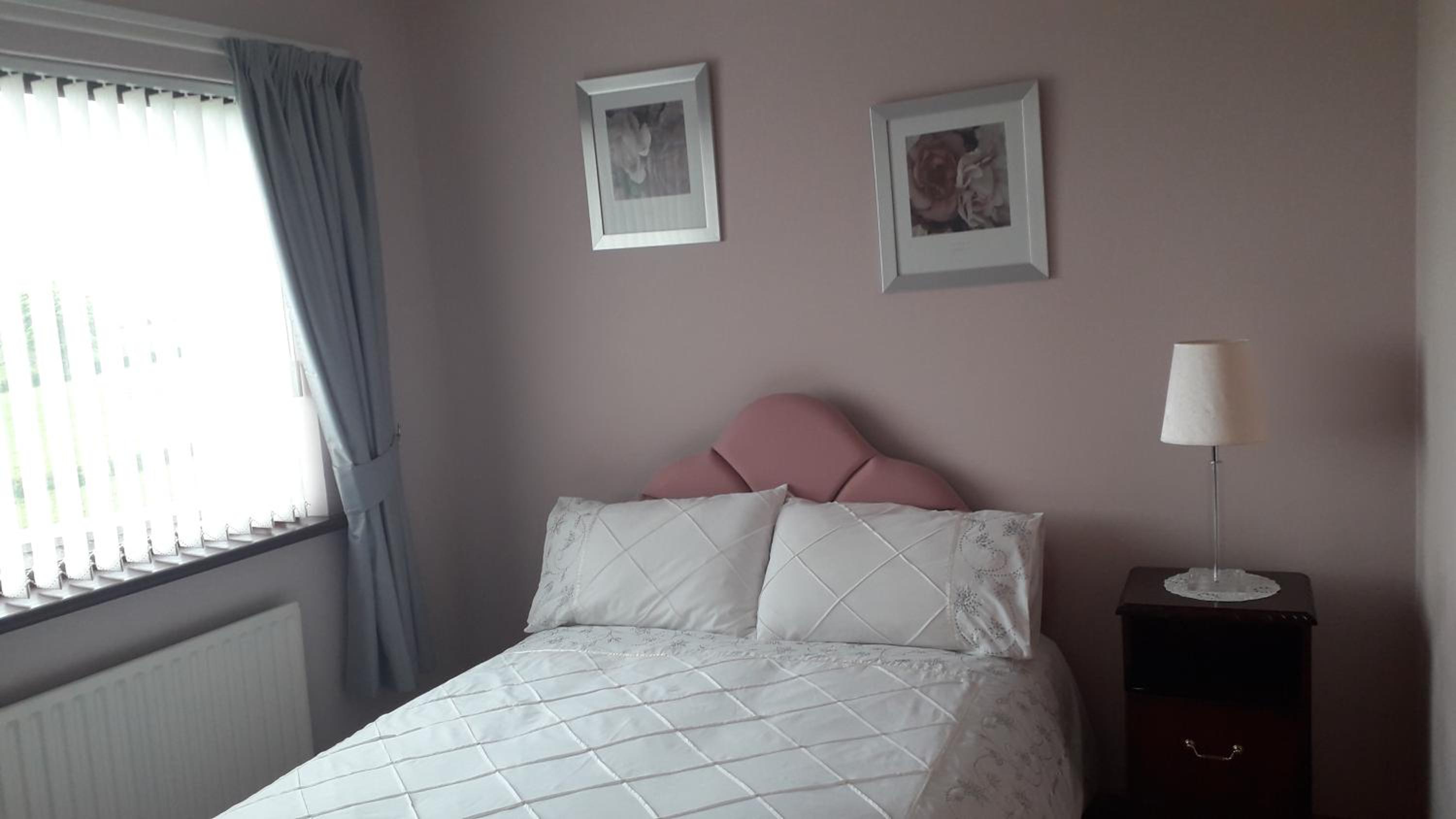 Gracey's Hillside Lodge view 4