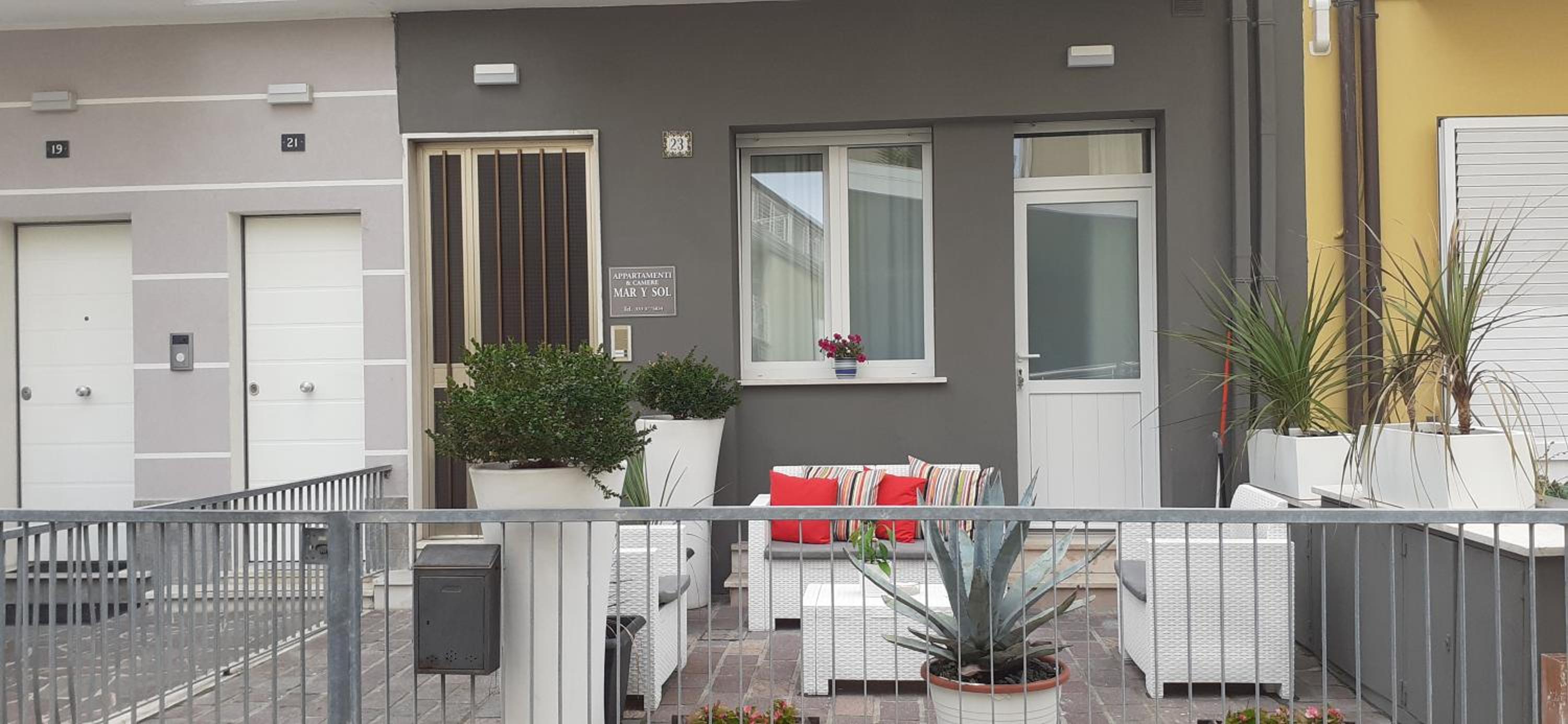 Camere e attico al mare view 5