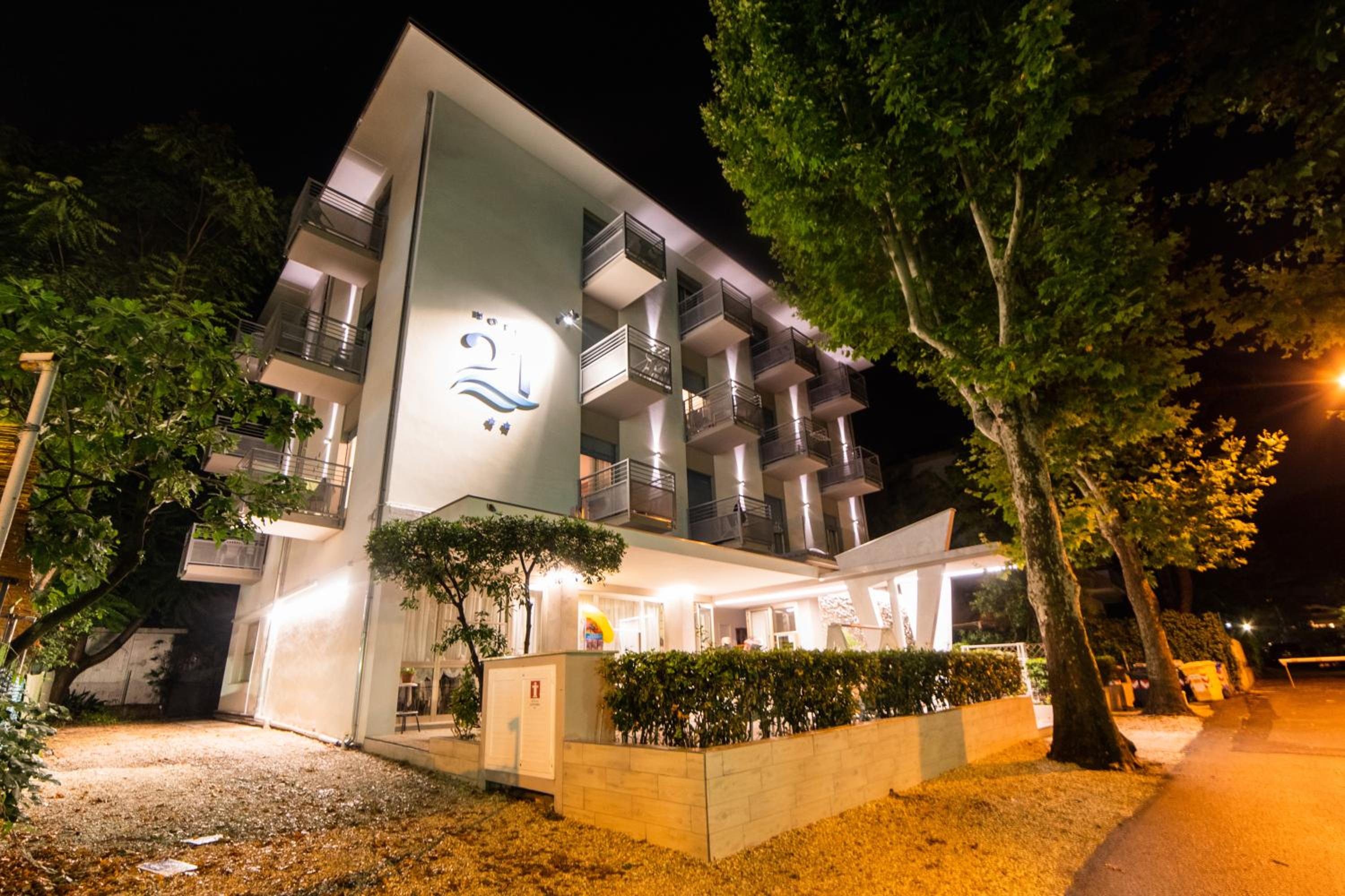 Hotel 21 Riccione - Image 1