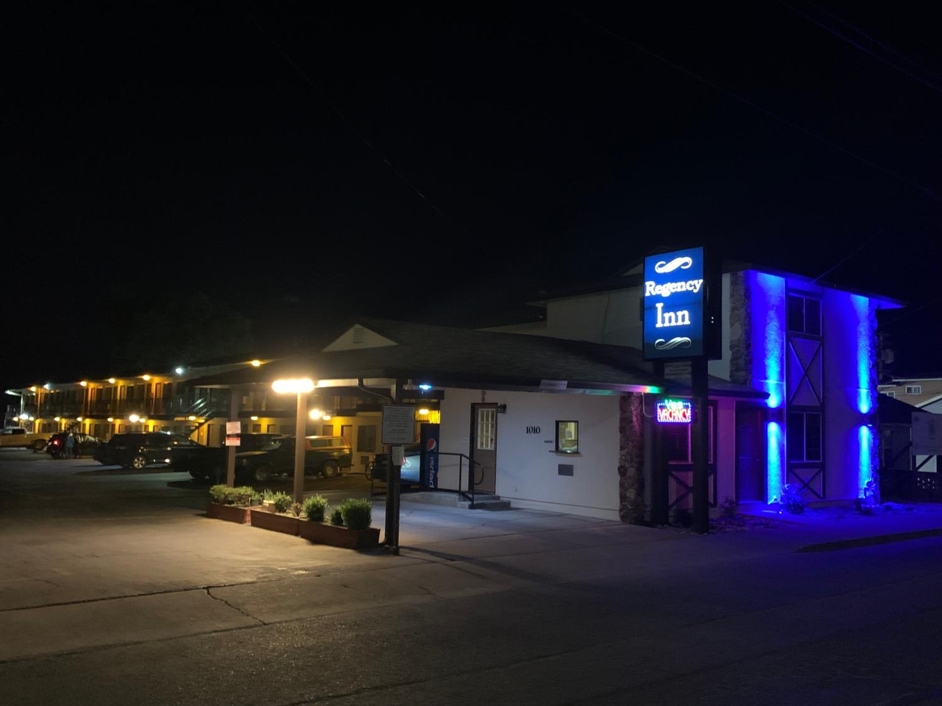 Regency Inn Lakeport view 2