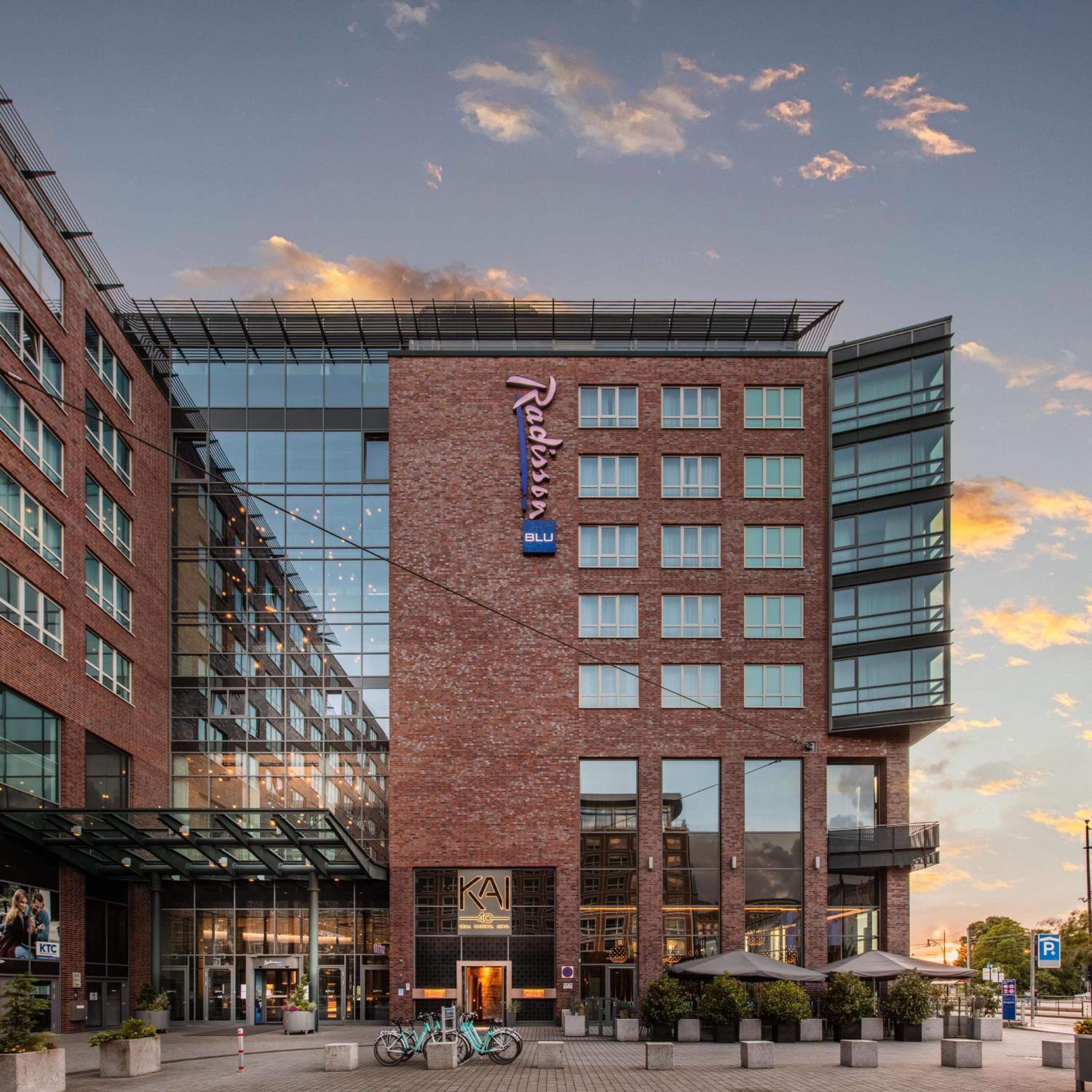 Hotel Radisson Blu Hotel Rostock - Image 1