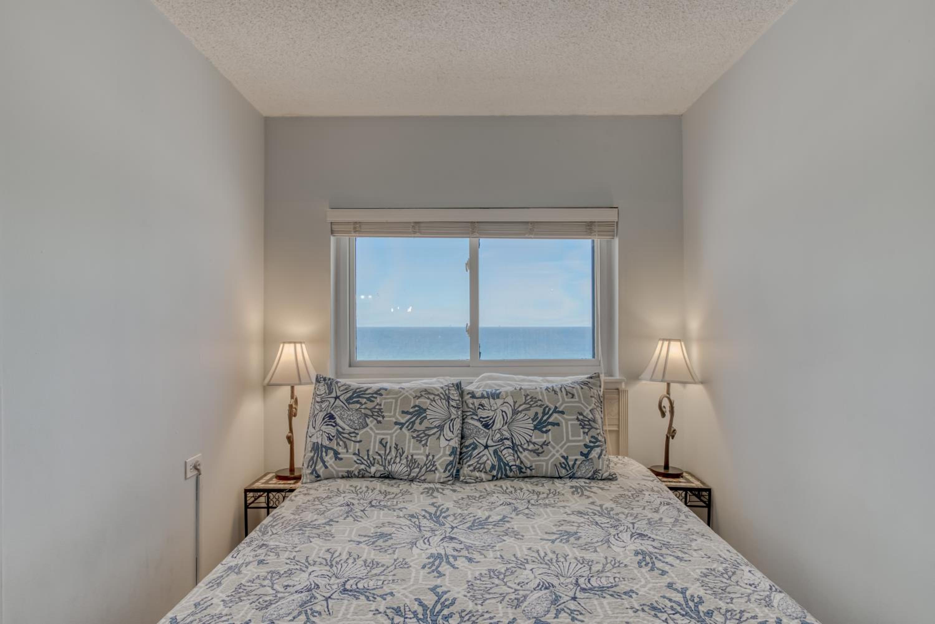 Royal Gulf Beach & Racquet Club 5802