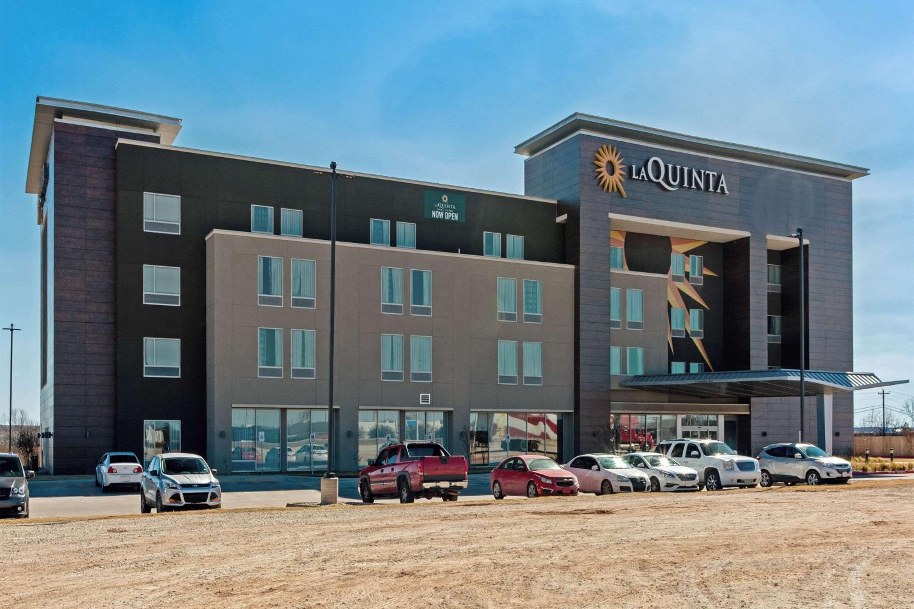 Sweetwater Vacations - La Quinta by Wyndham Sweetwater East - Property Image 3