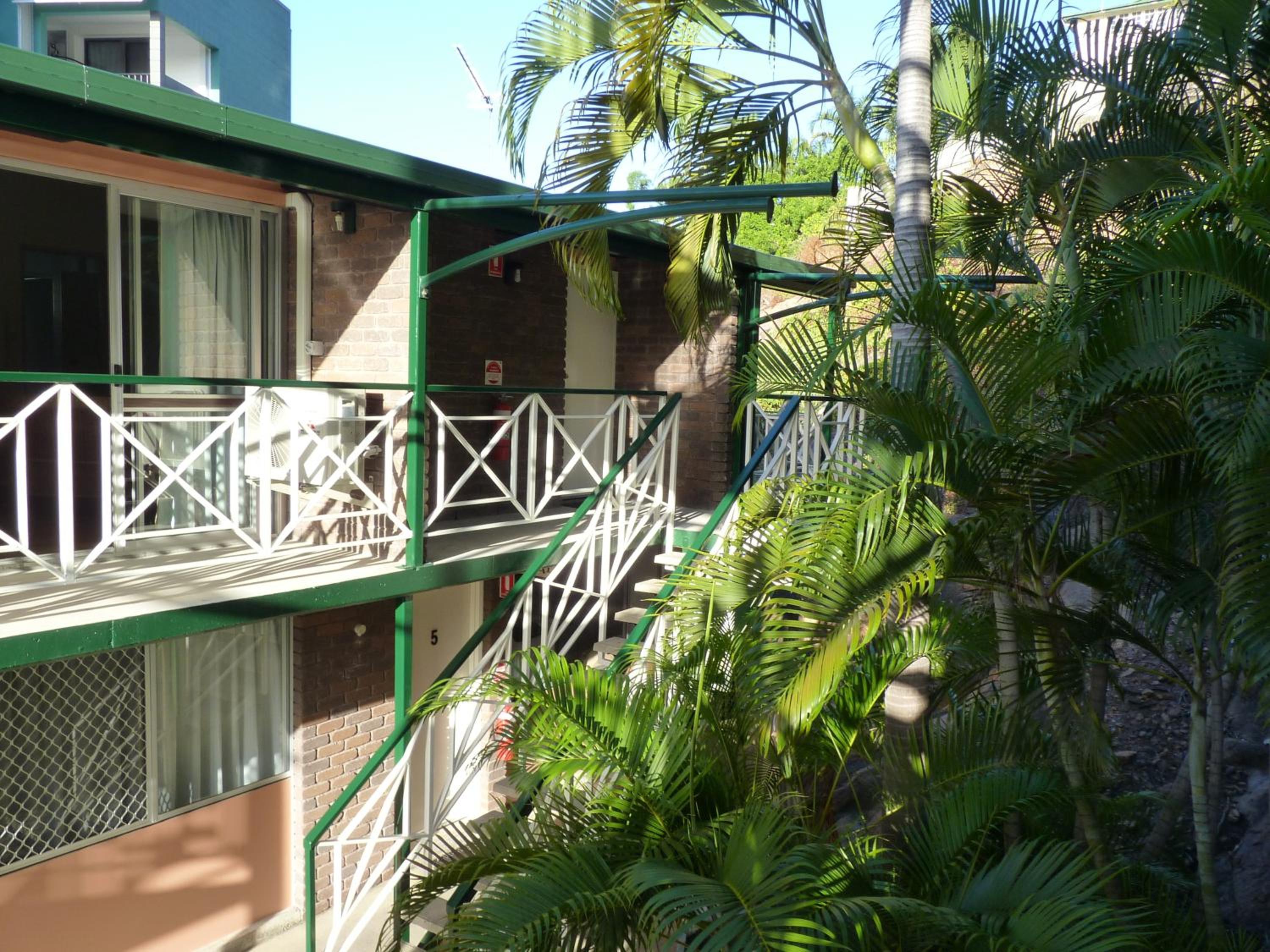 Yongala Lodge by The Strand