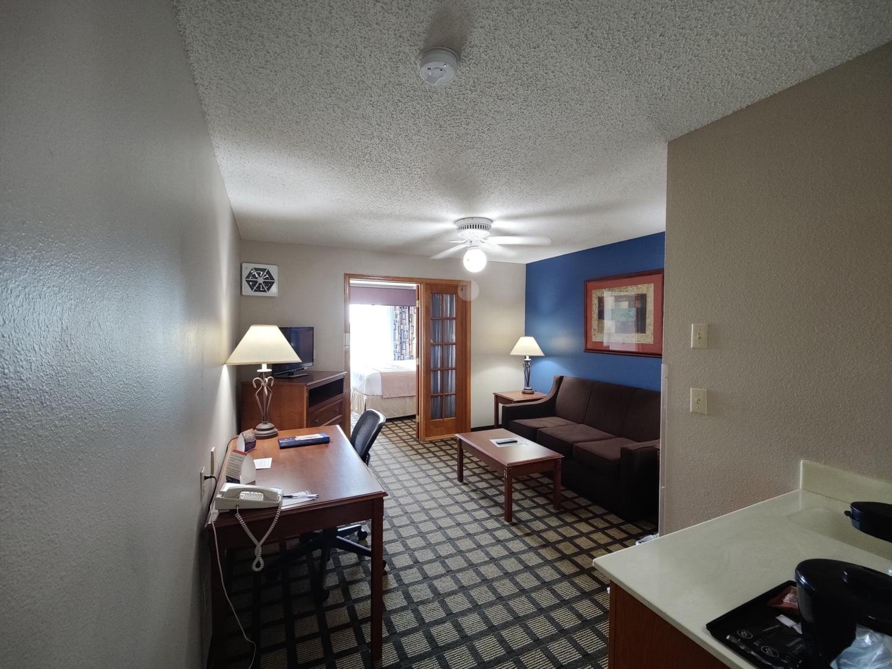 Baymont by Wyndham Albany MN