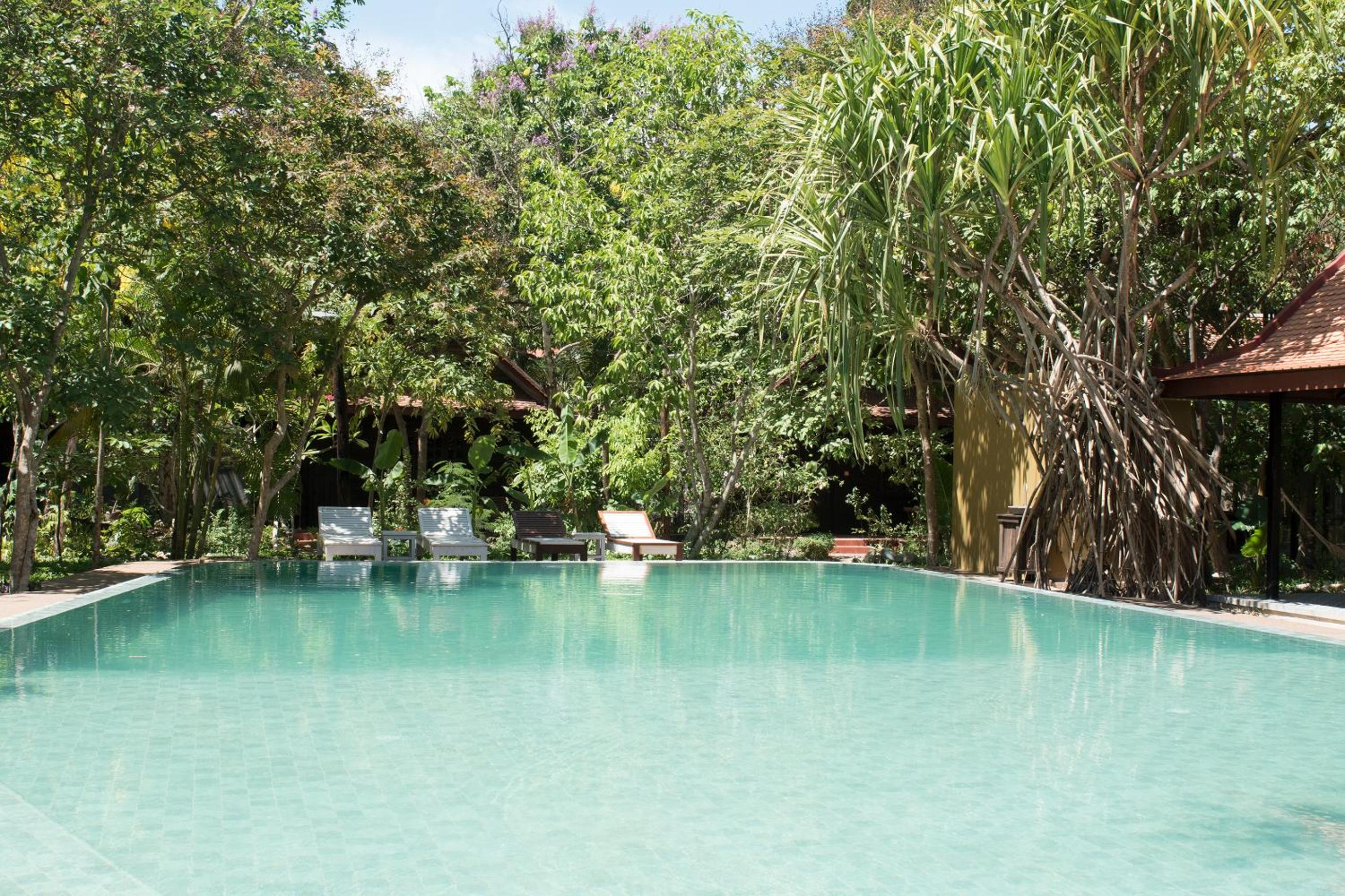 Palm Village Resort & Spa