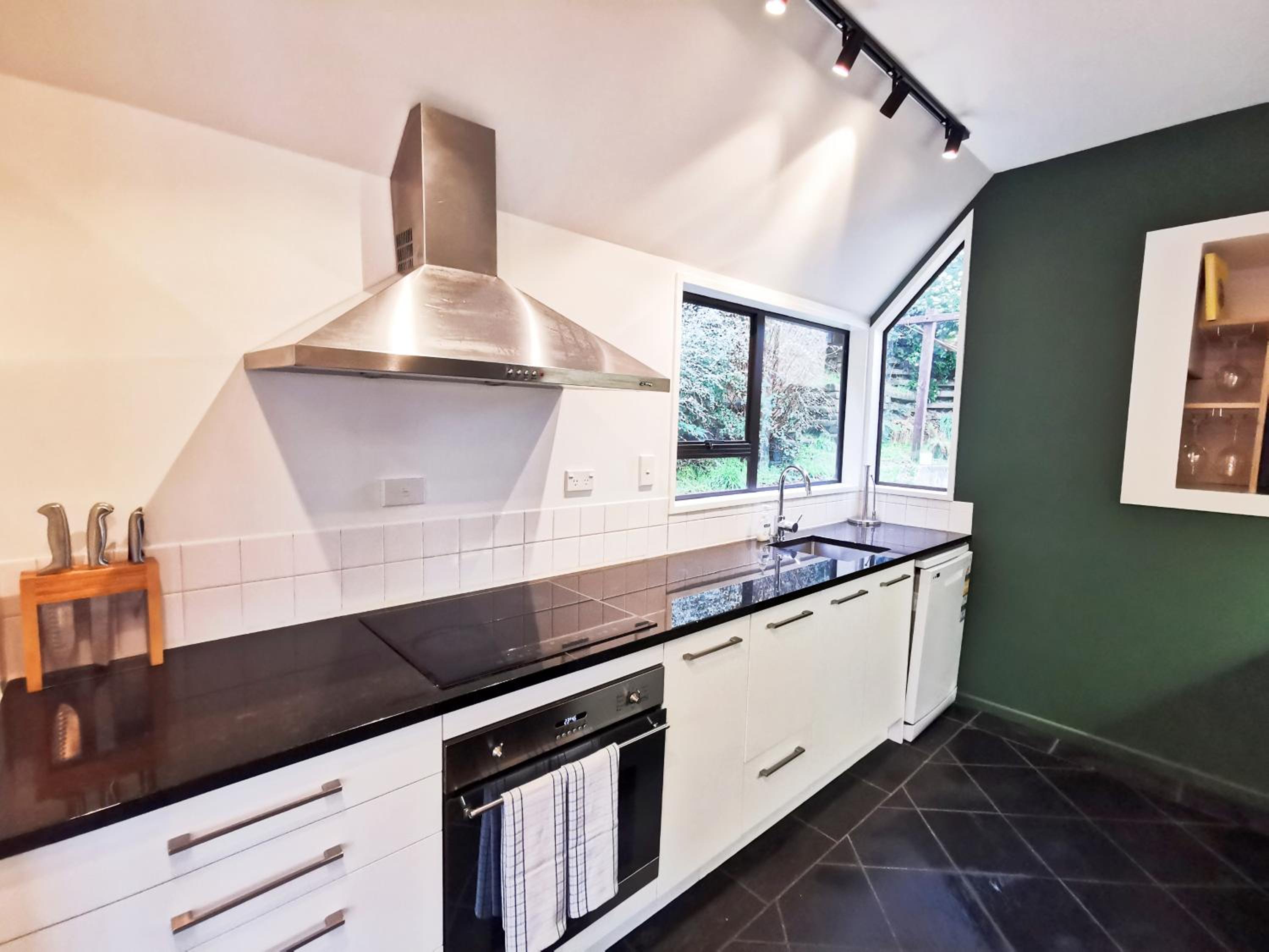 Queenstown Lakeview Holiday Home-5mins to town
