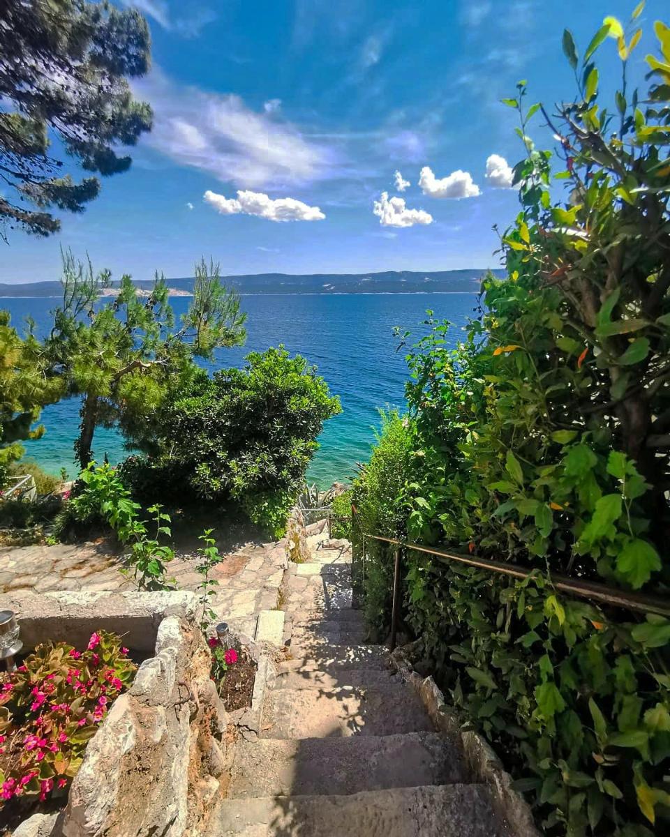 Rumenović view 2