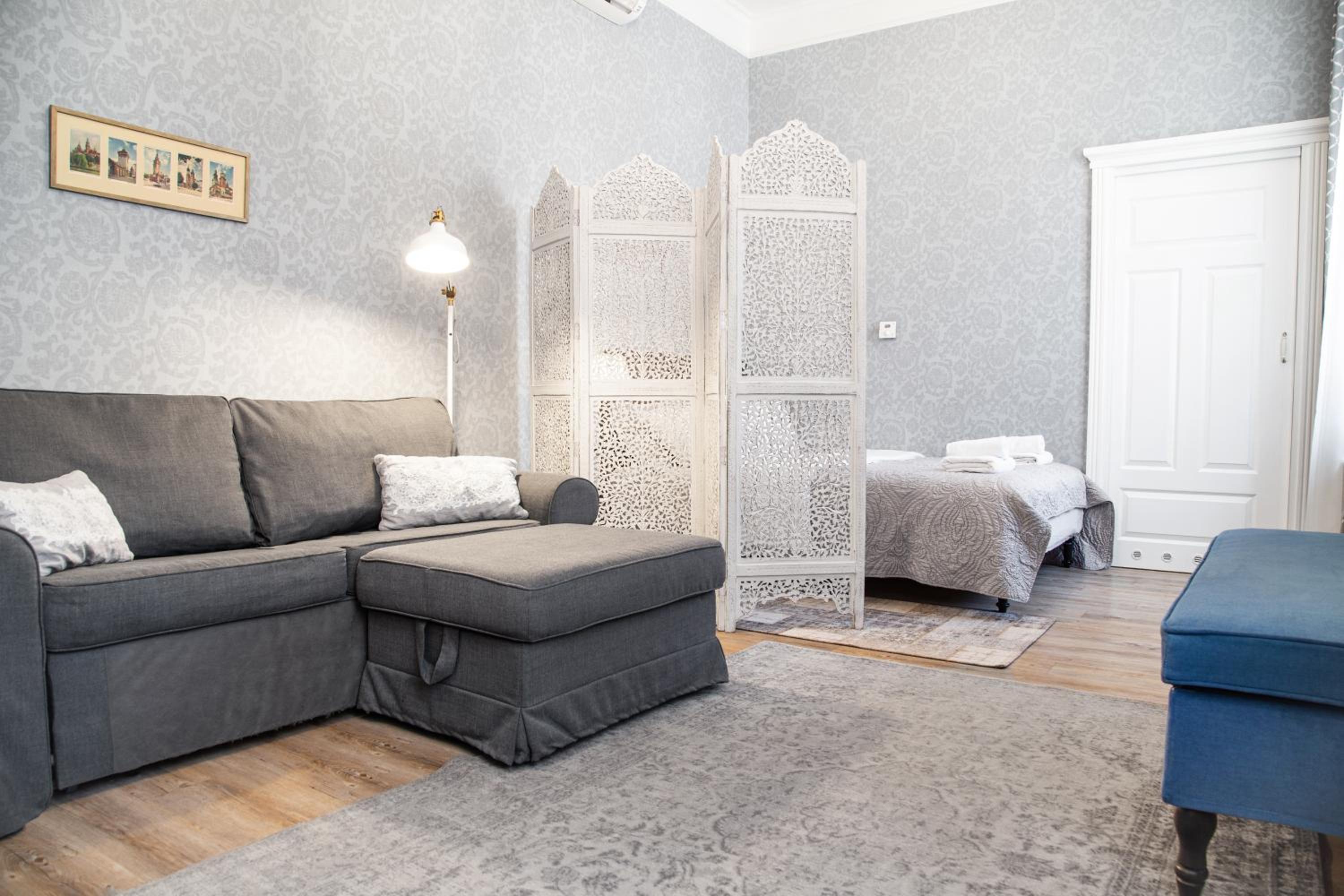 HOUSEHOST Apartment :Zacisze Street view 4