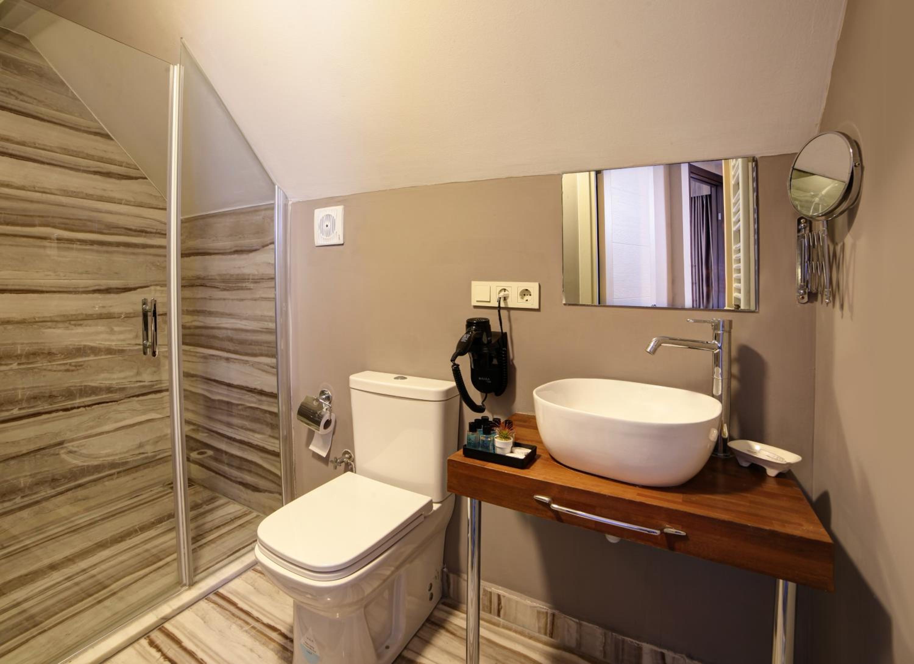 Almina Guest House