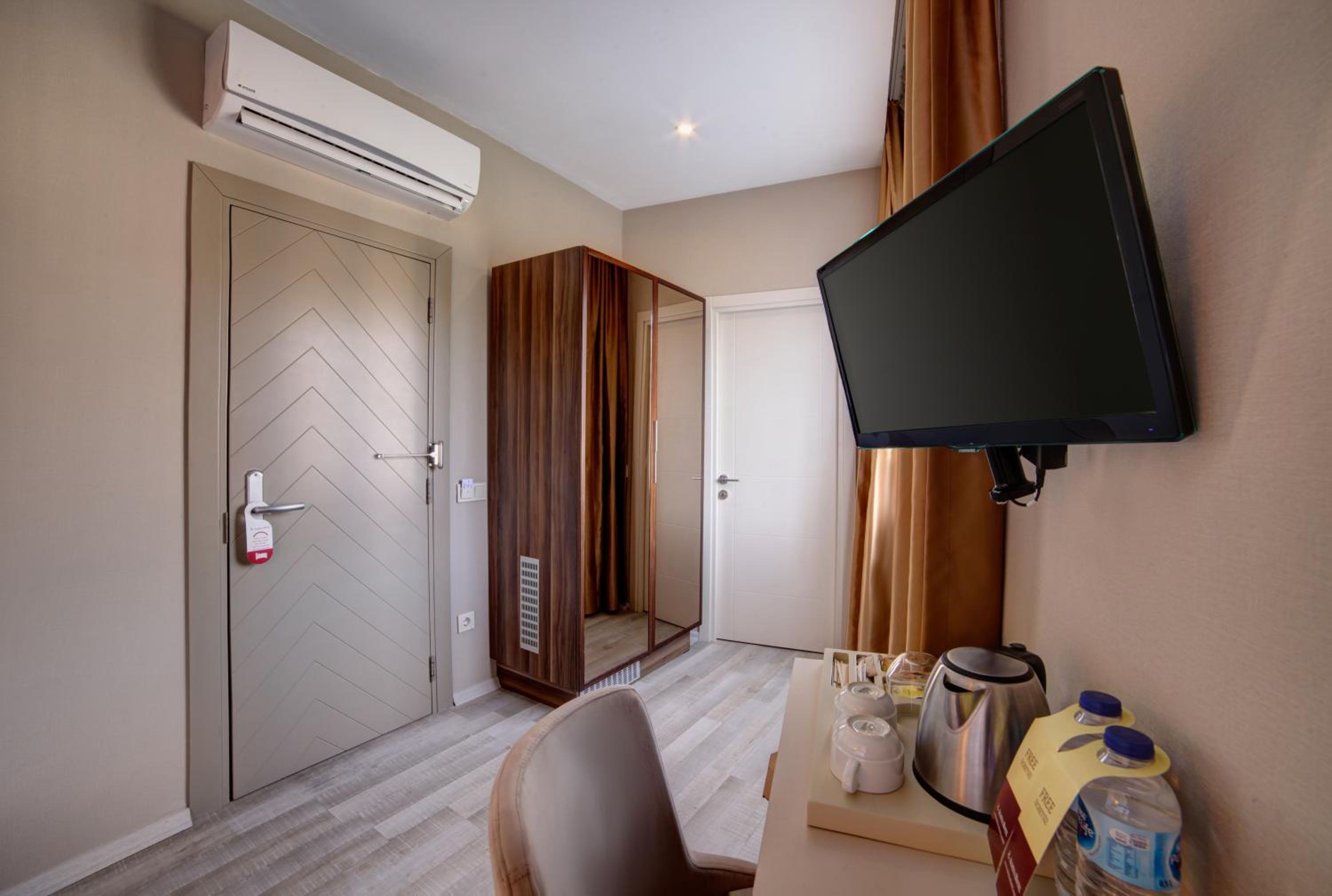 Almina Guest House