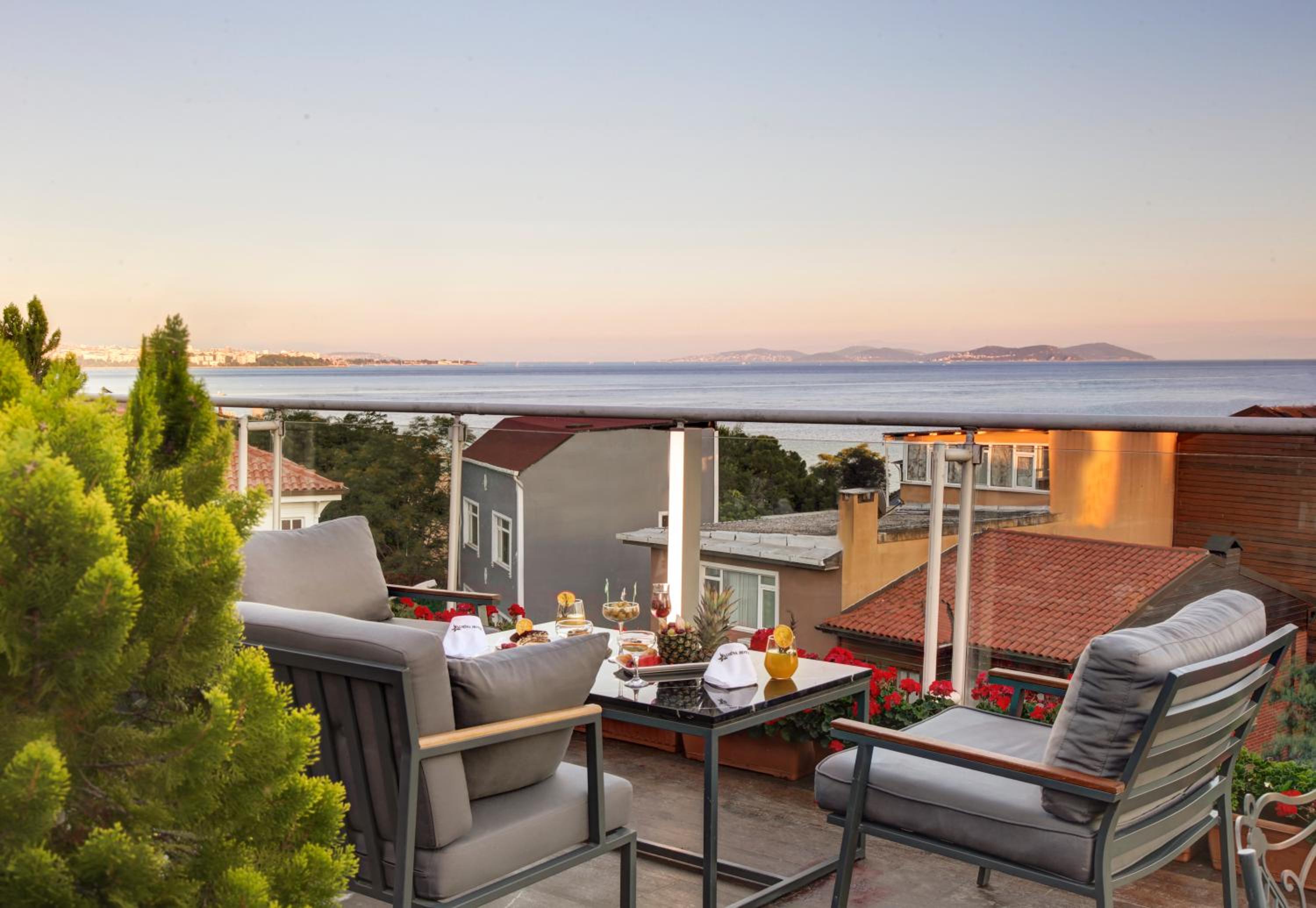 Almina Guest House