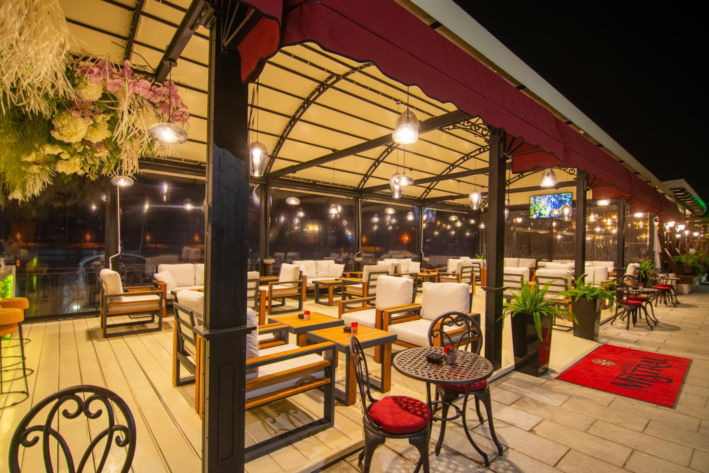 Balchik Vacations - Hotel Mistral - Property Image 4