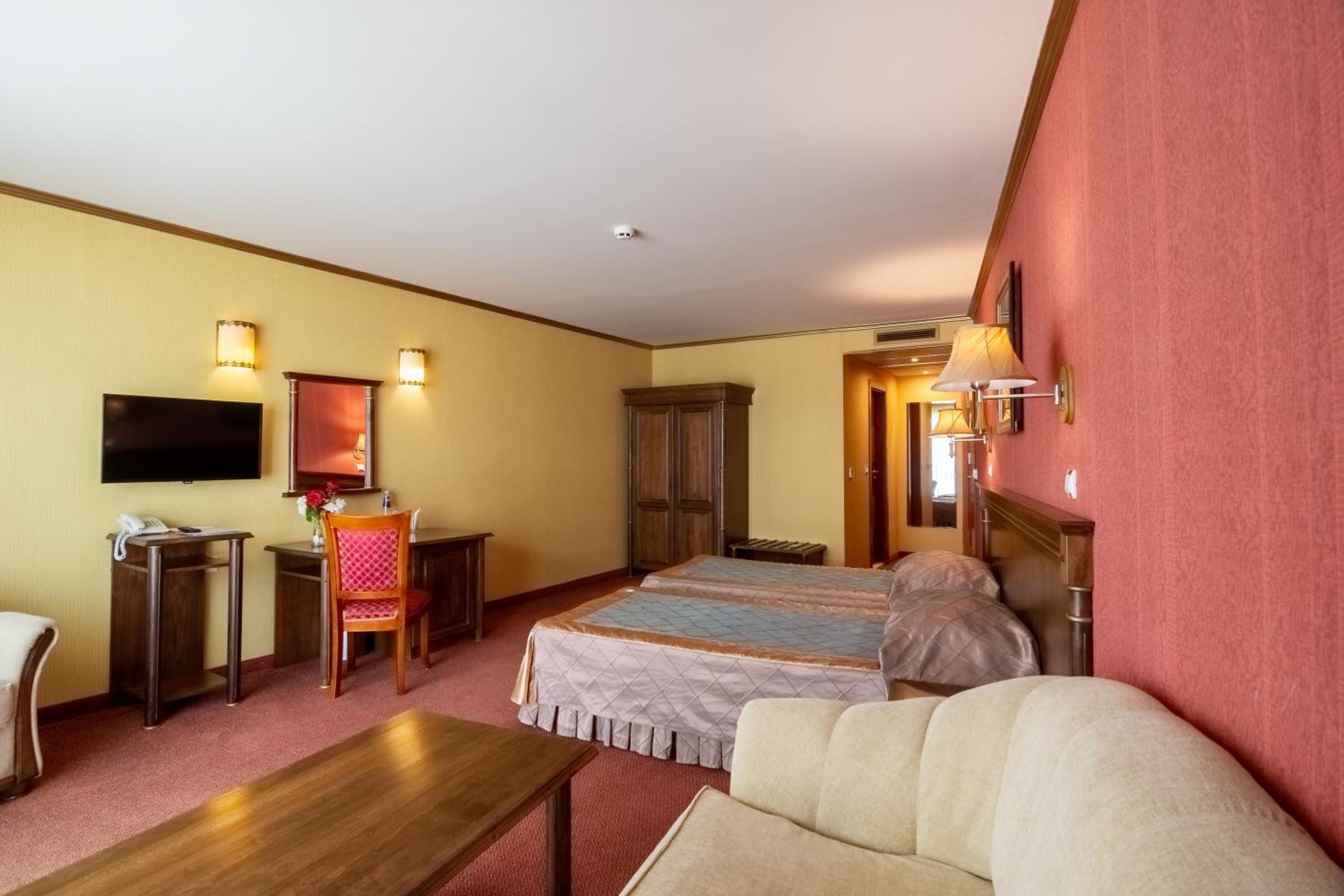 Balchik Vacations - Hotel Mistral - Property Image 10