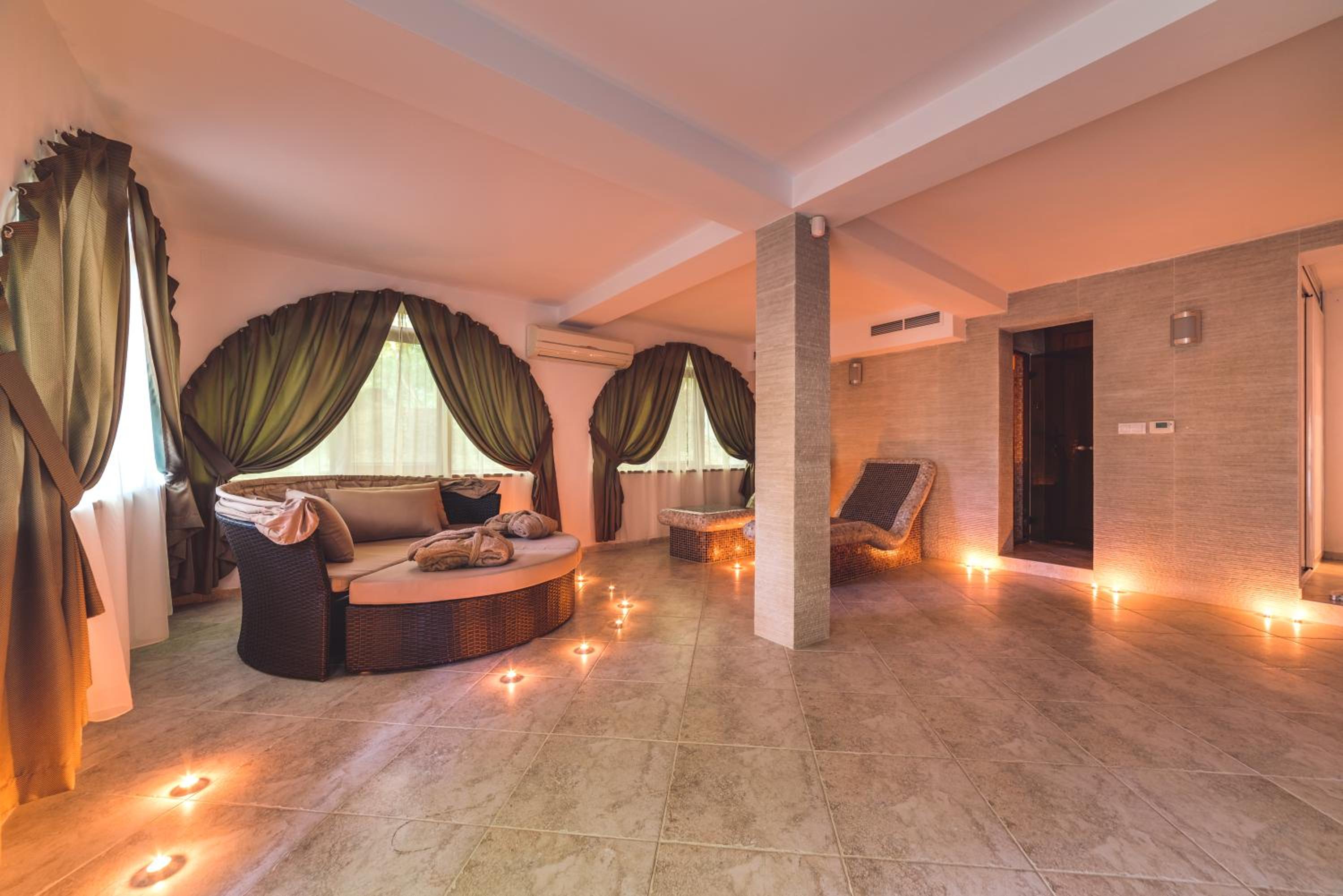 Photo 44
