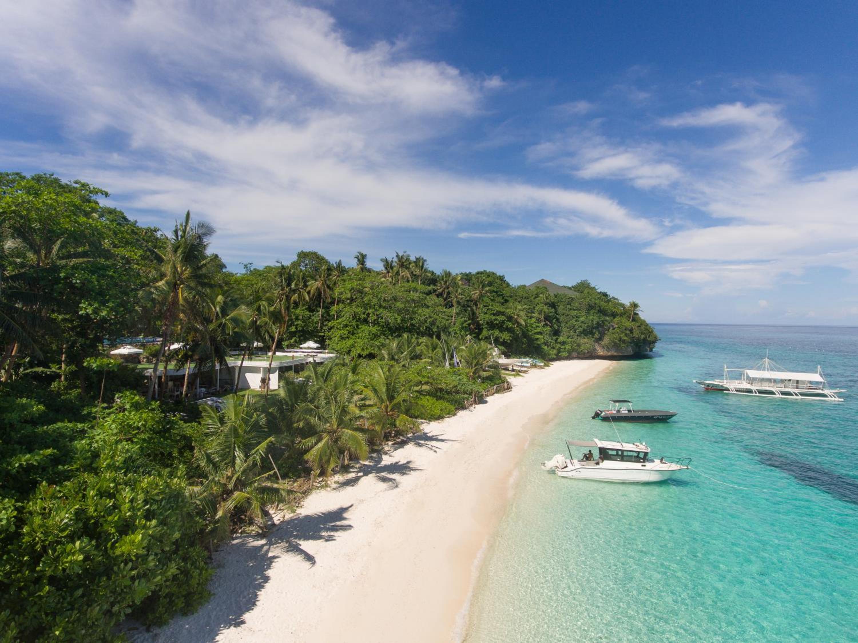 Amun Ini Beach Resort & Spa