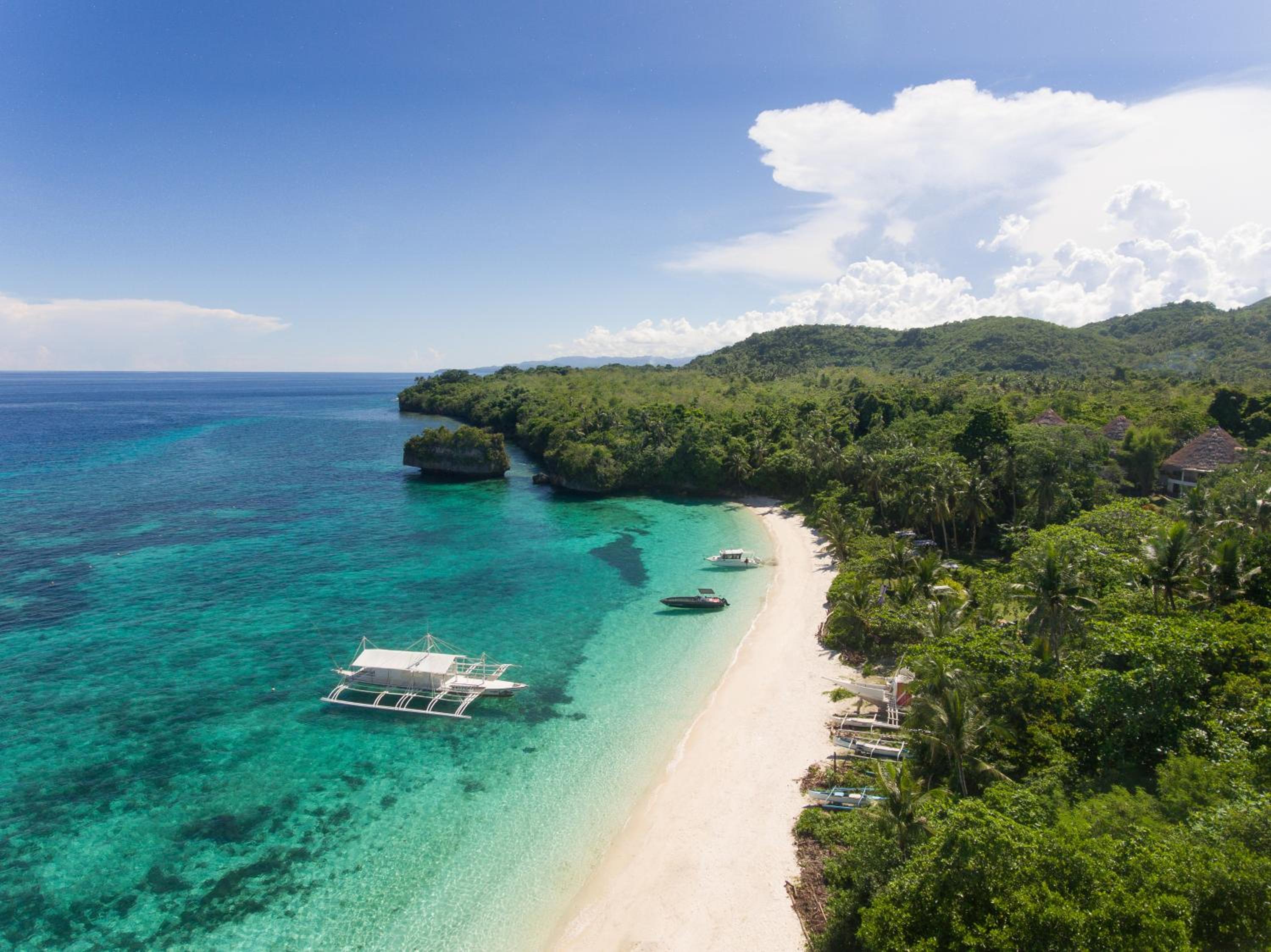 Amun Ini Beach Resort & Spa