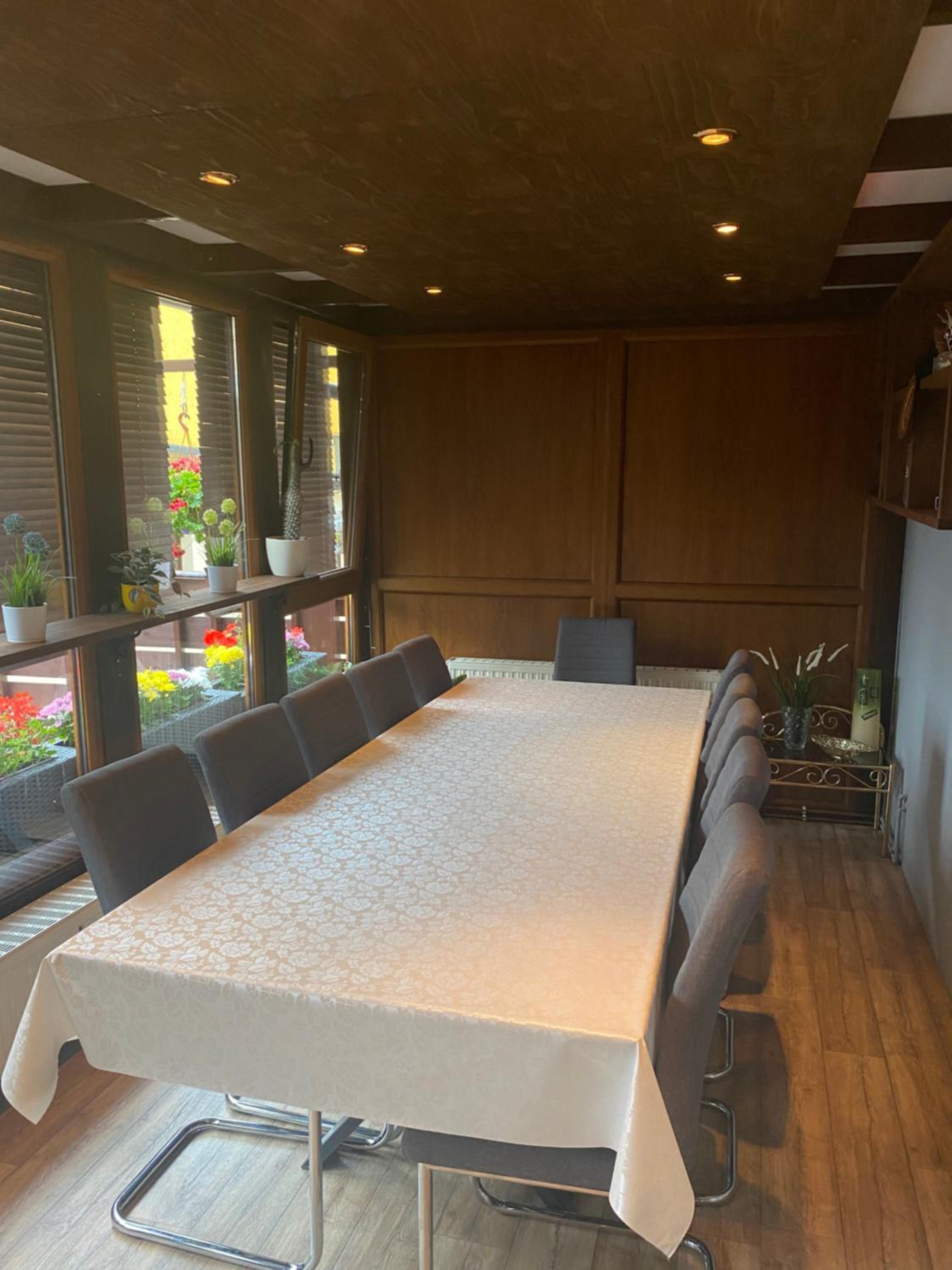 meeting & event spaces