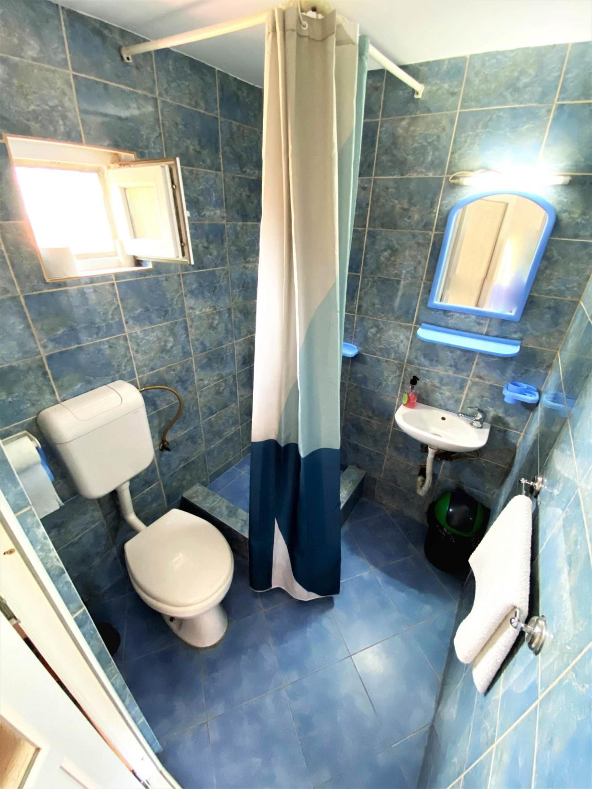 Photo 44