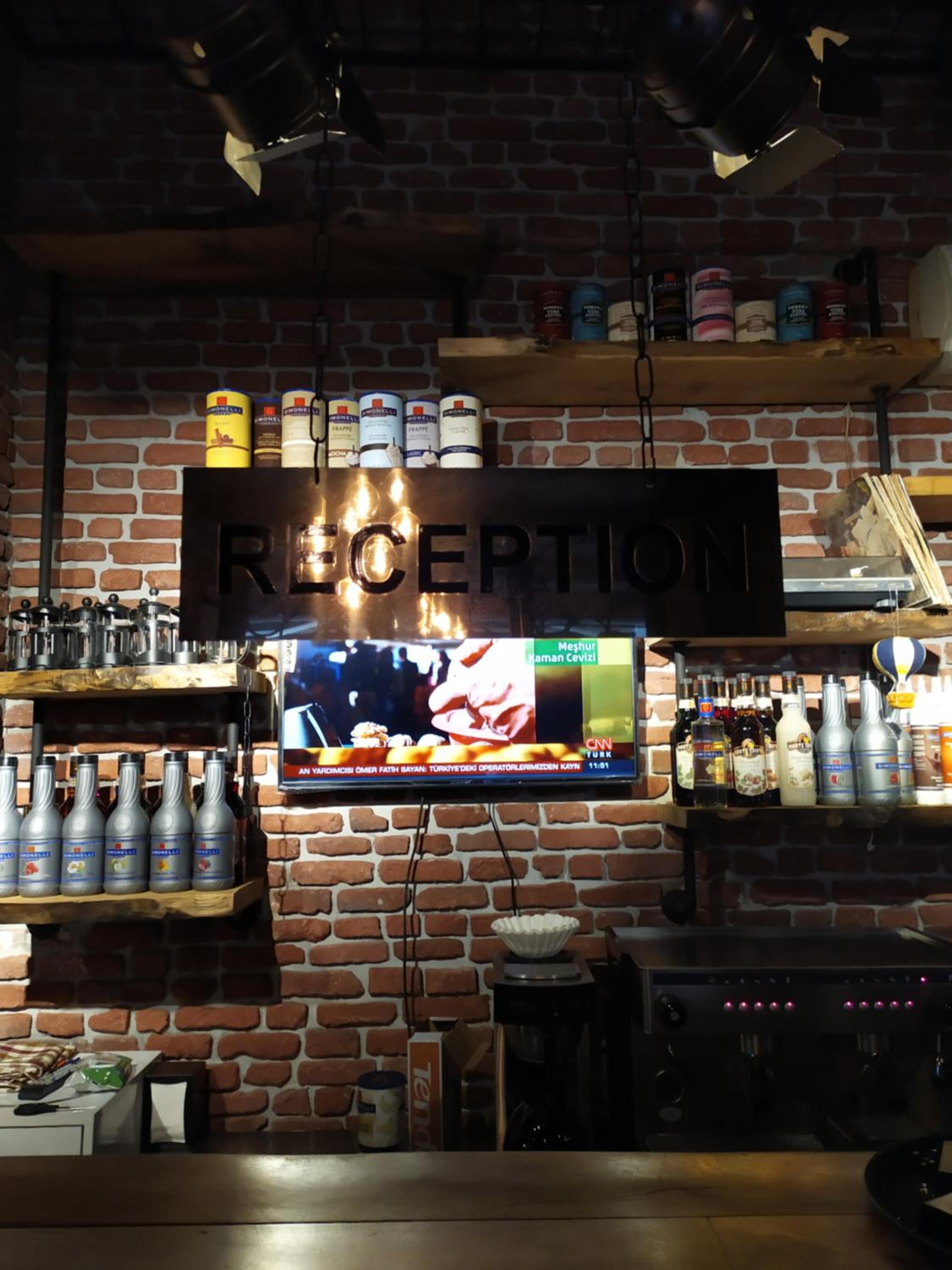 The Wolf Otel - Image 19