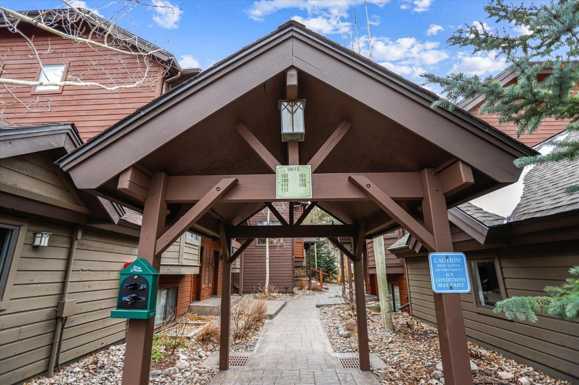 Village Point 109 townhouse