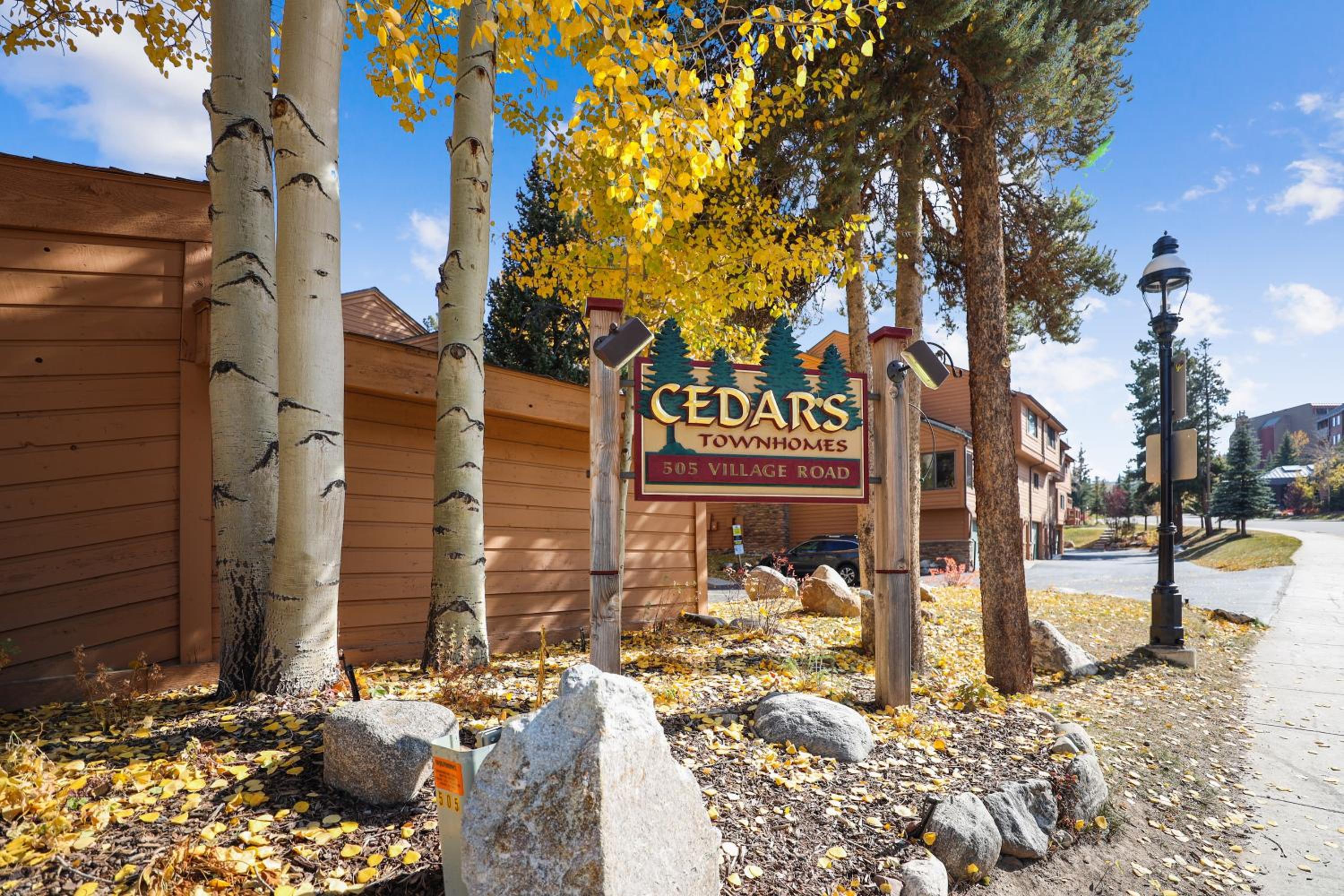 Multi-level Cedars 2 Townhome