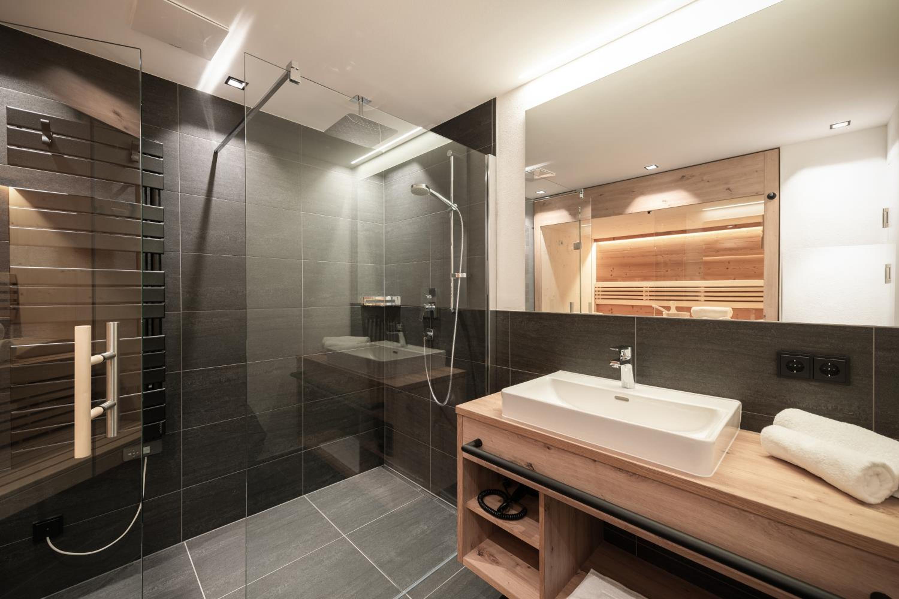 Appartement Alpenrot view 3