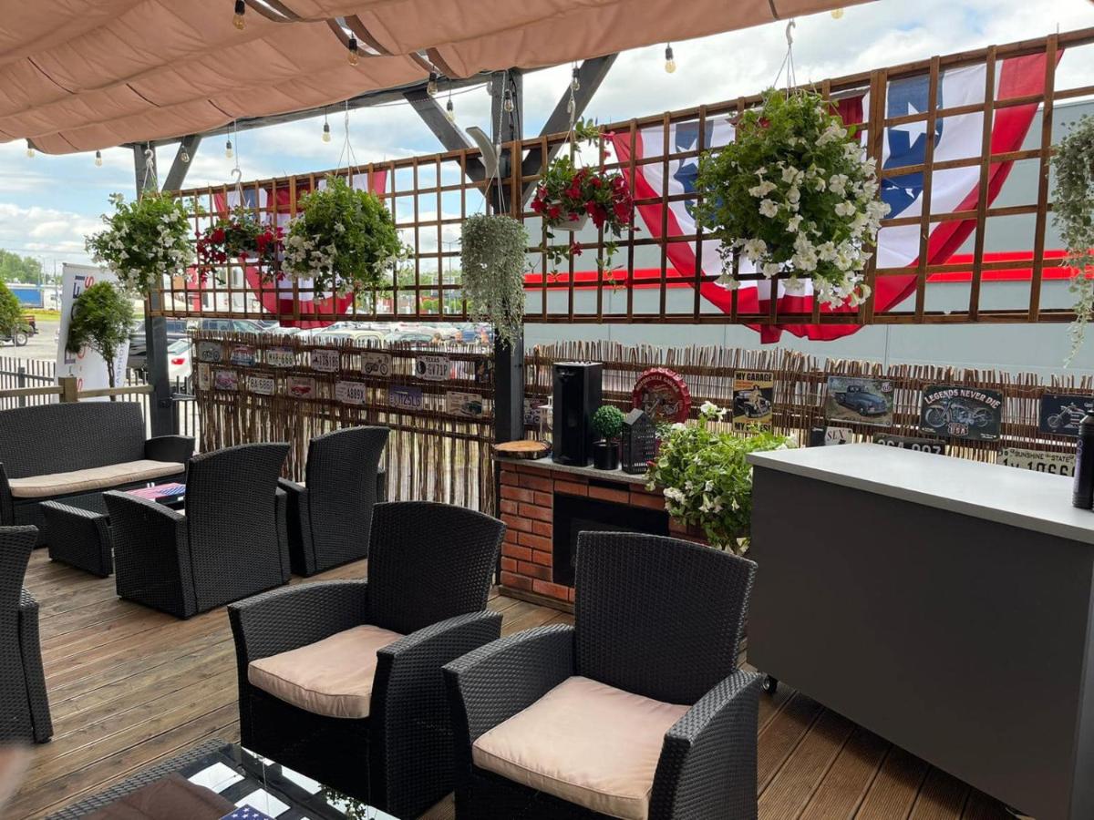 restaurant