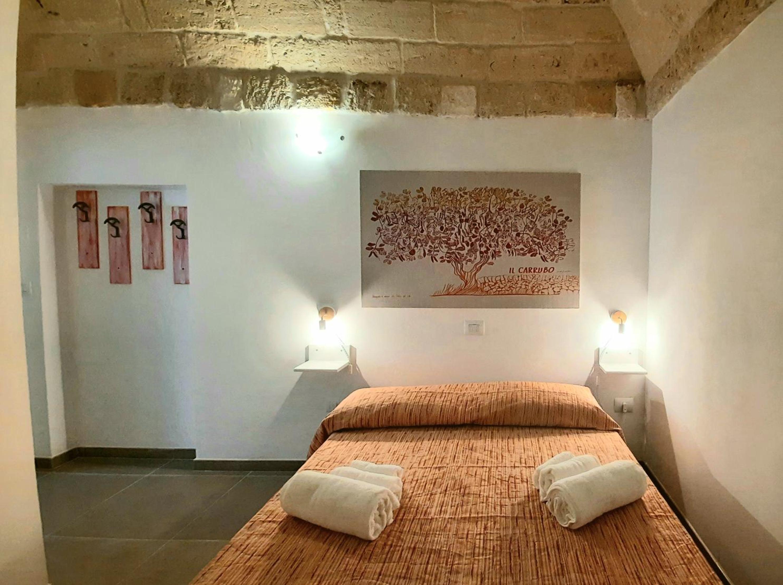 I Due Carrubi en Ostuni — bedroom