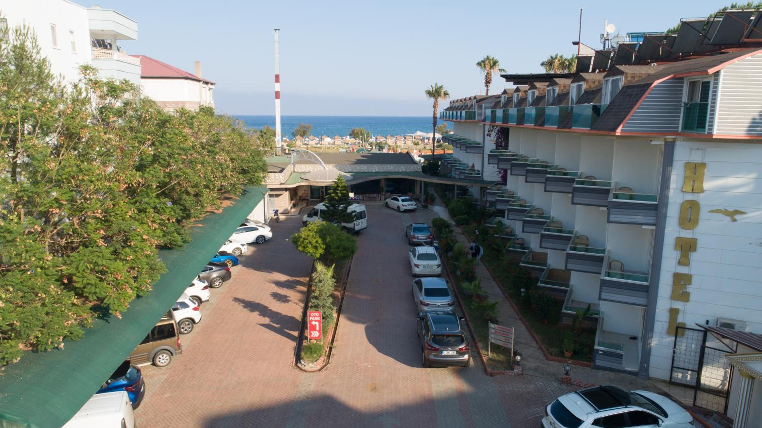 Unluselek Hotel