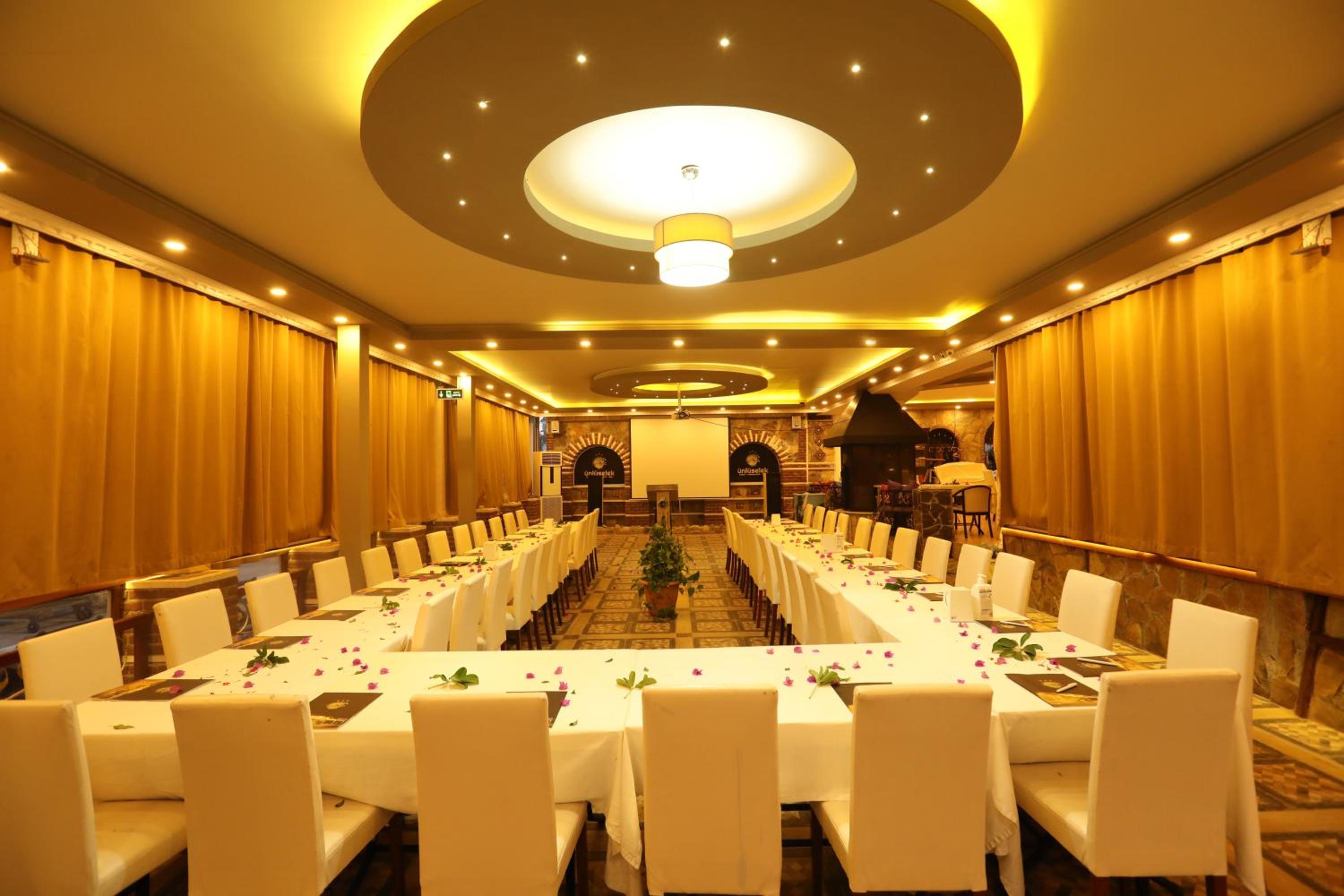 meeting & event spaces