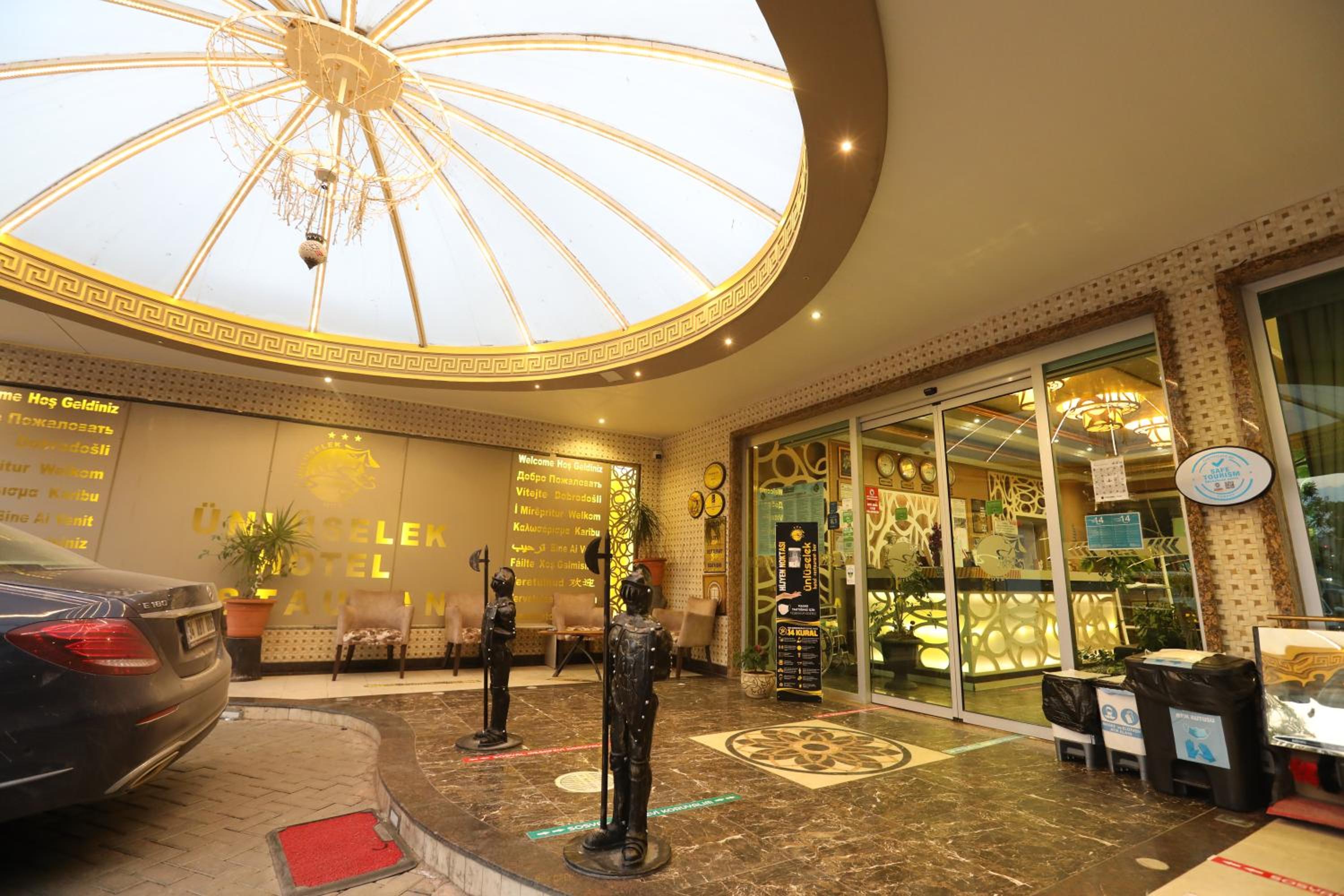Unluselek Hotel