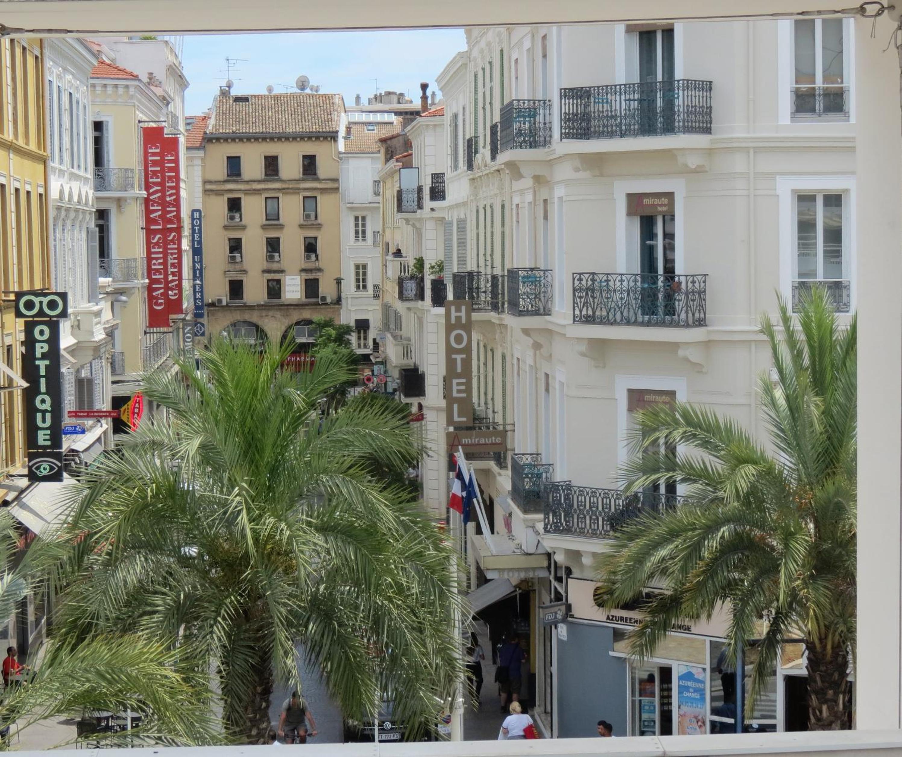 Hotel Amiraute - Image 1