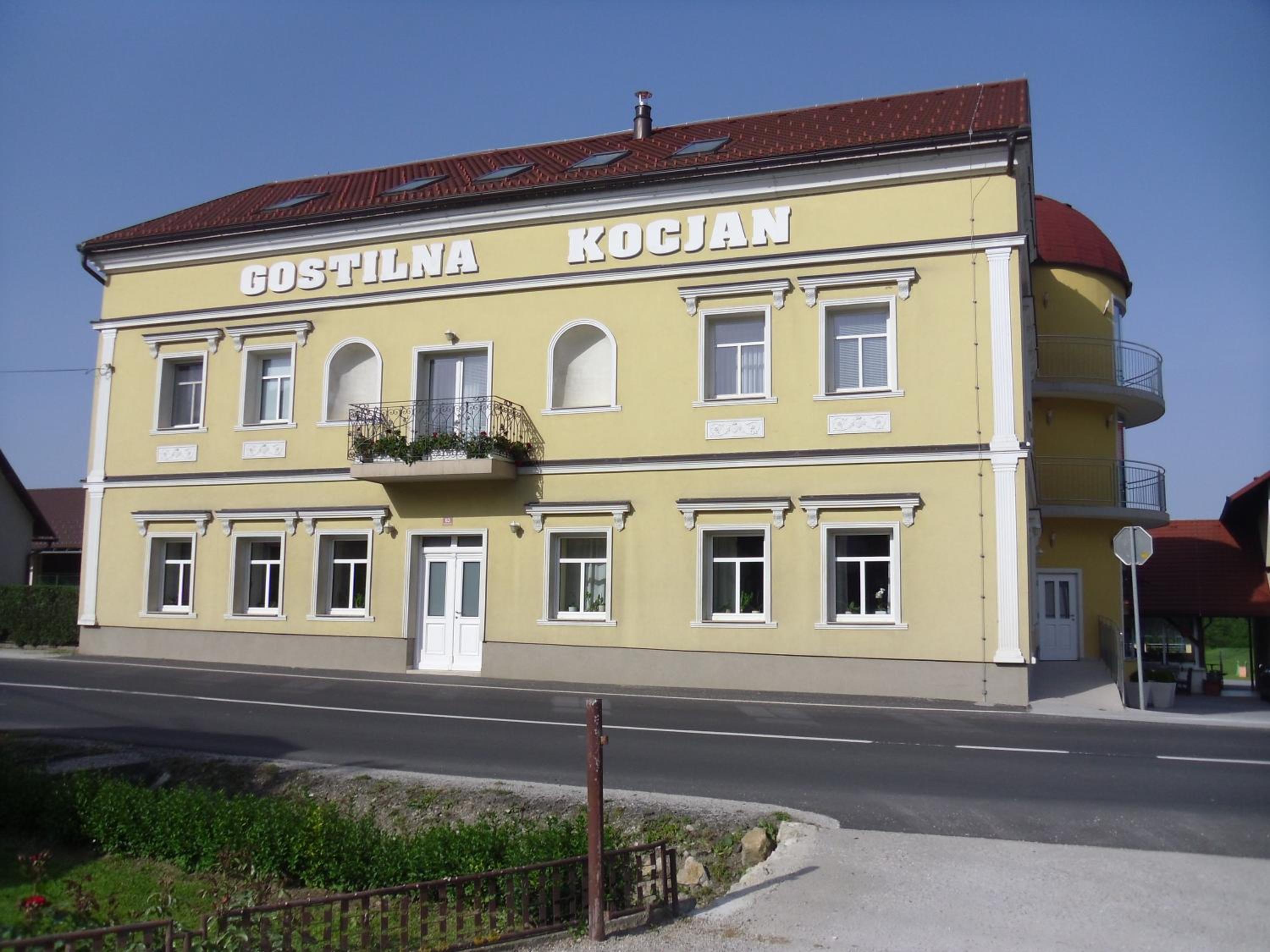 Photo 25