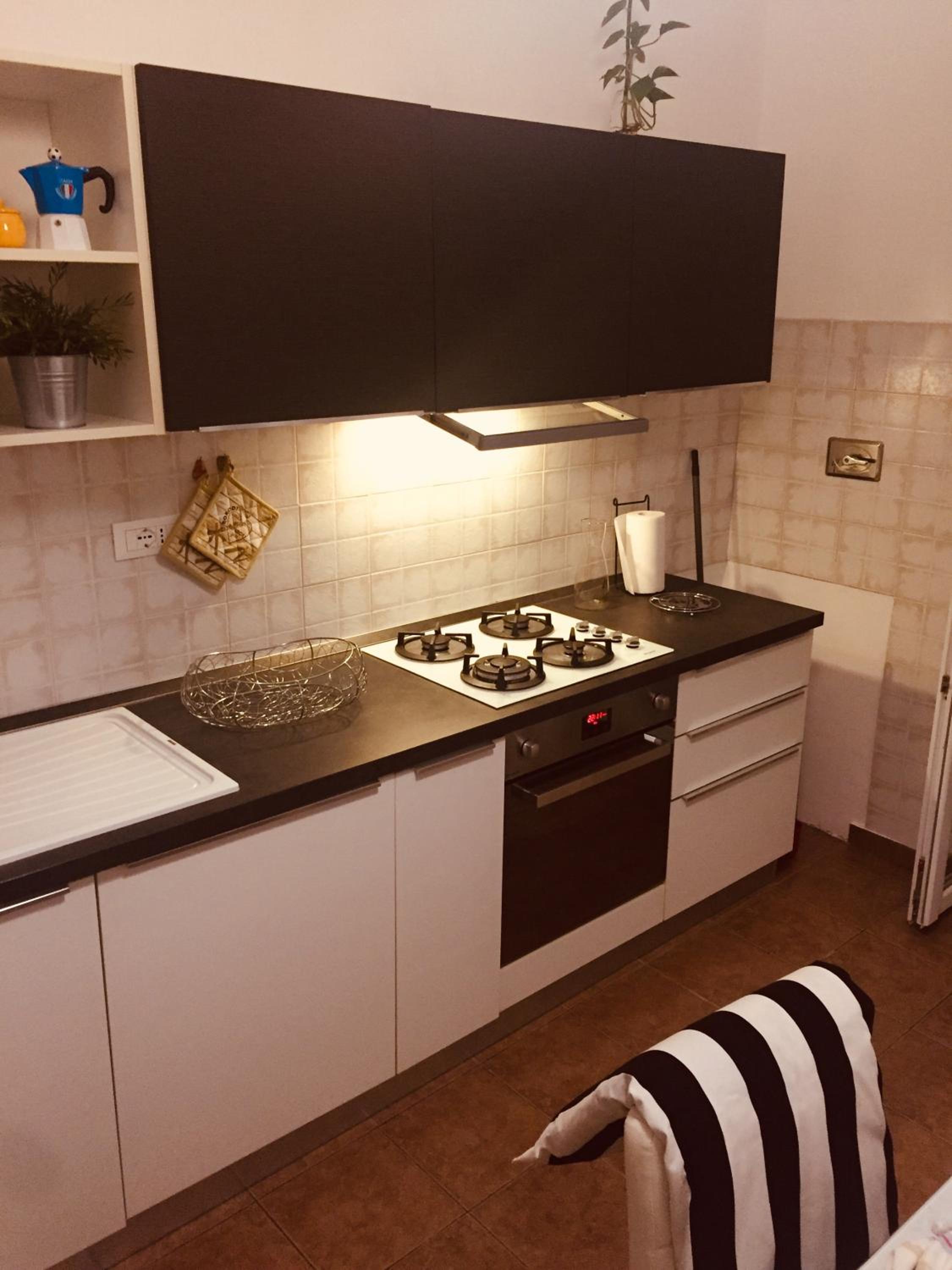 Casa relax en Collegno — kitchen