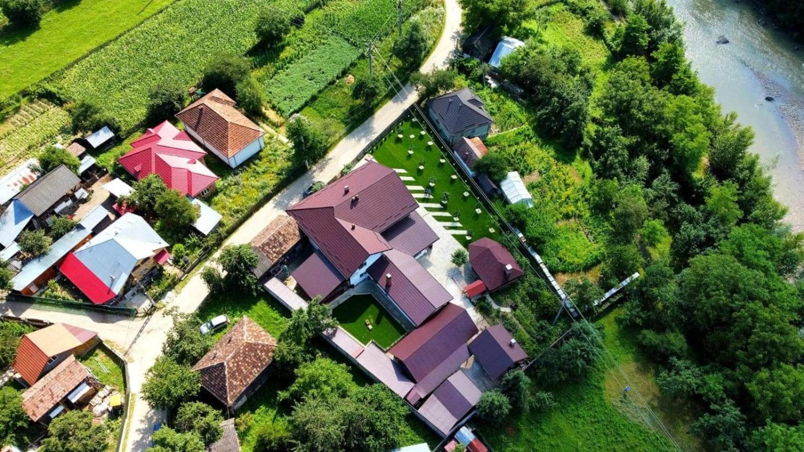 Casa Toader view 2