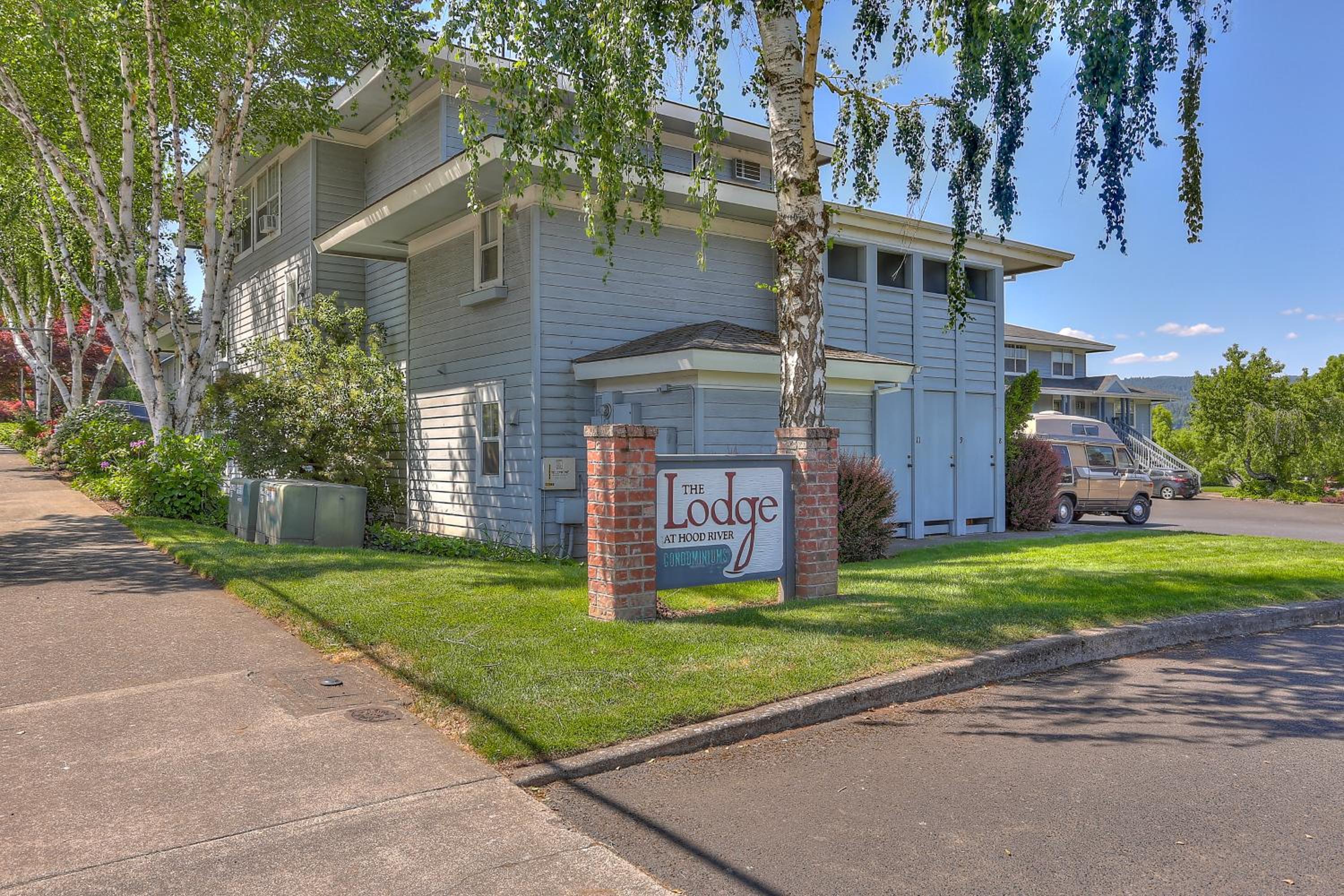 13 Lodge Condo Minutes Away from Golfing, Biking, and Playground view 4