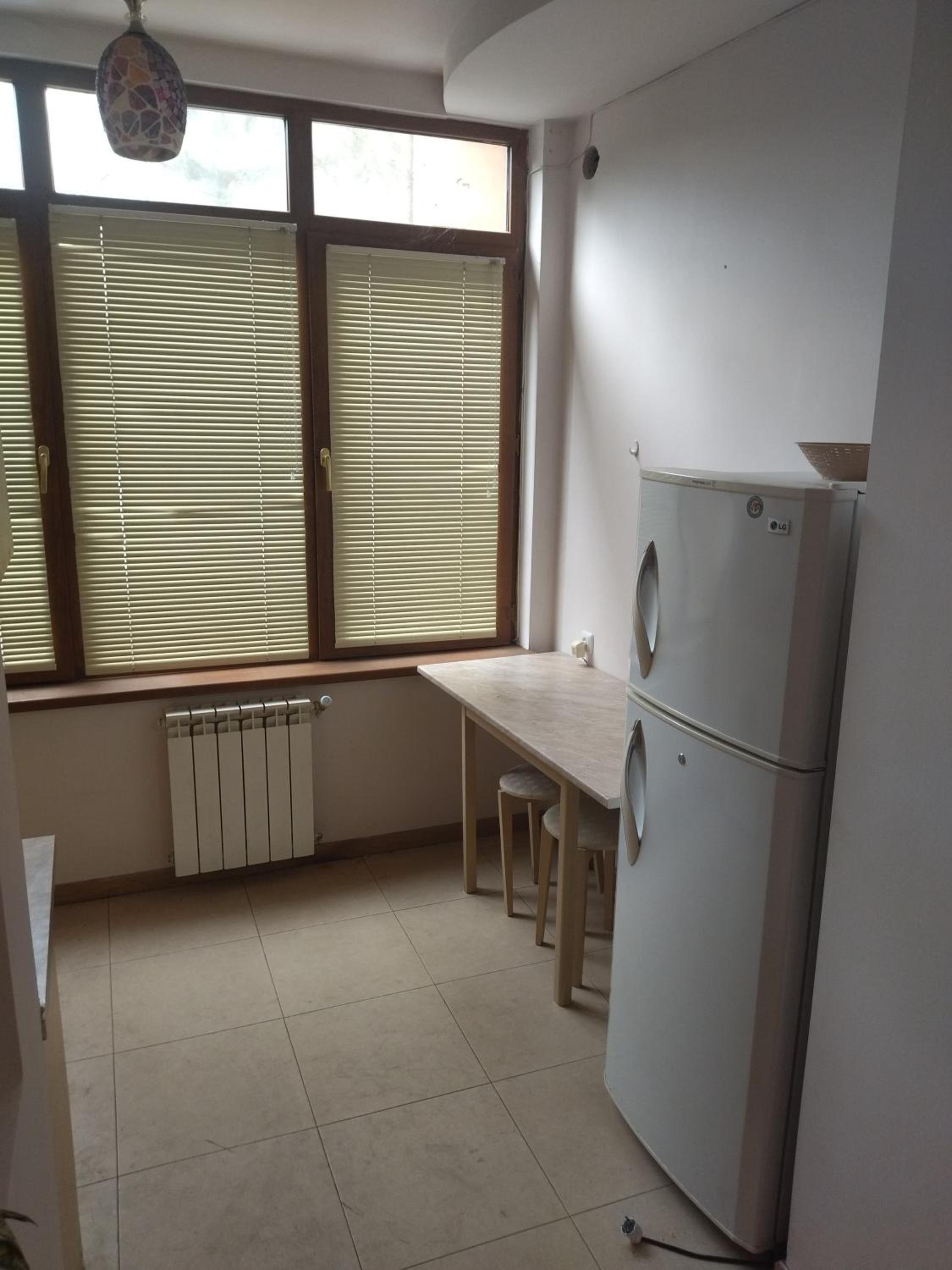 Abovyan 36 Apt & Tour