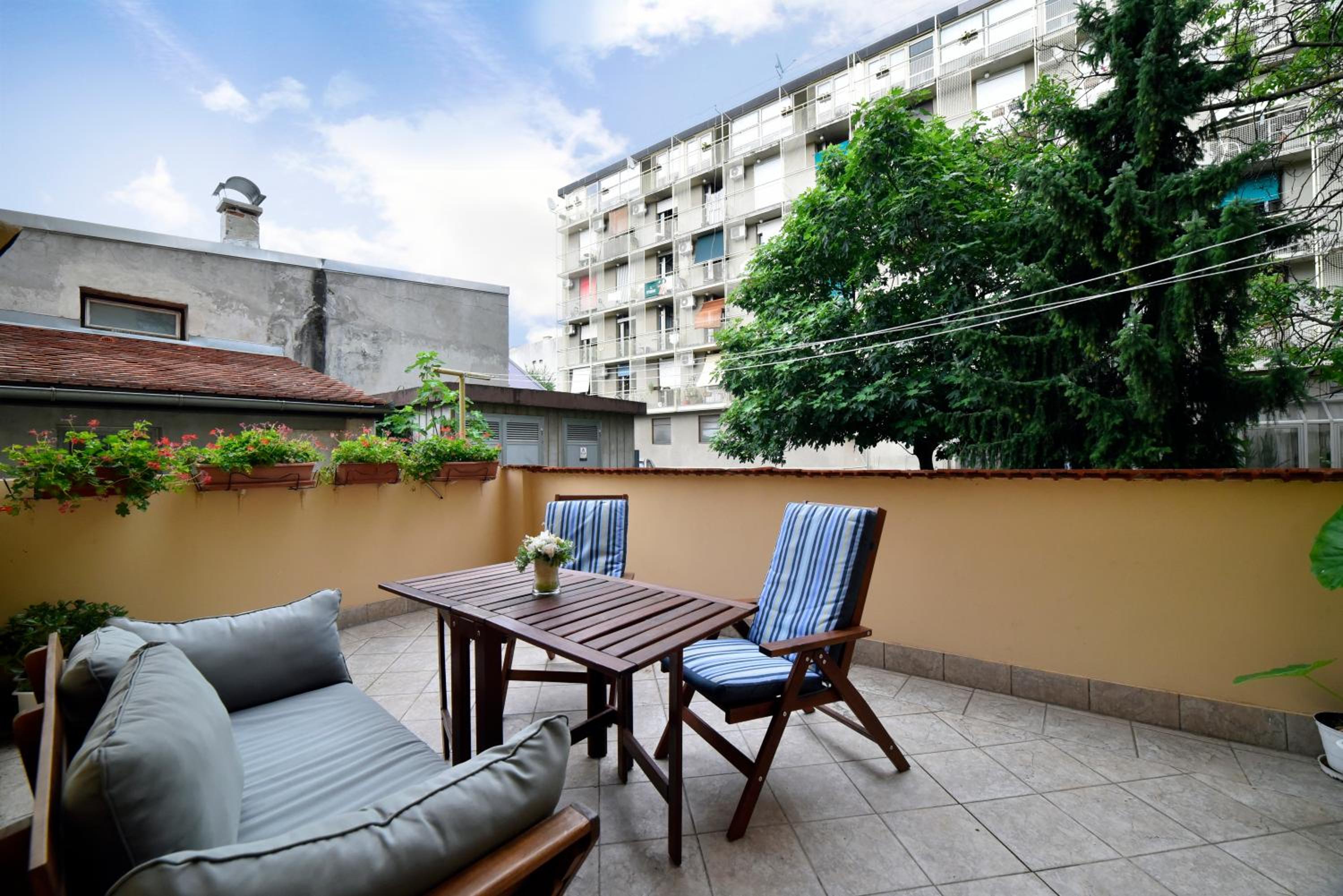 Hotel Luxery Spa Apartment Zagreb - Image 1