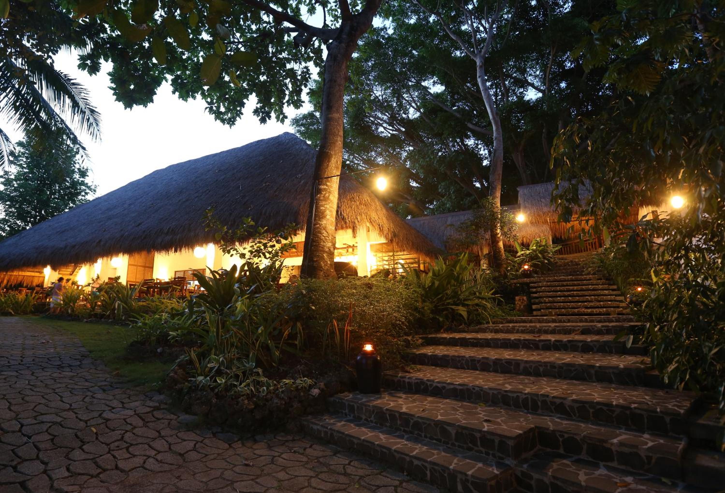 Amun Ini Beach Resort & Spa