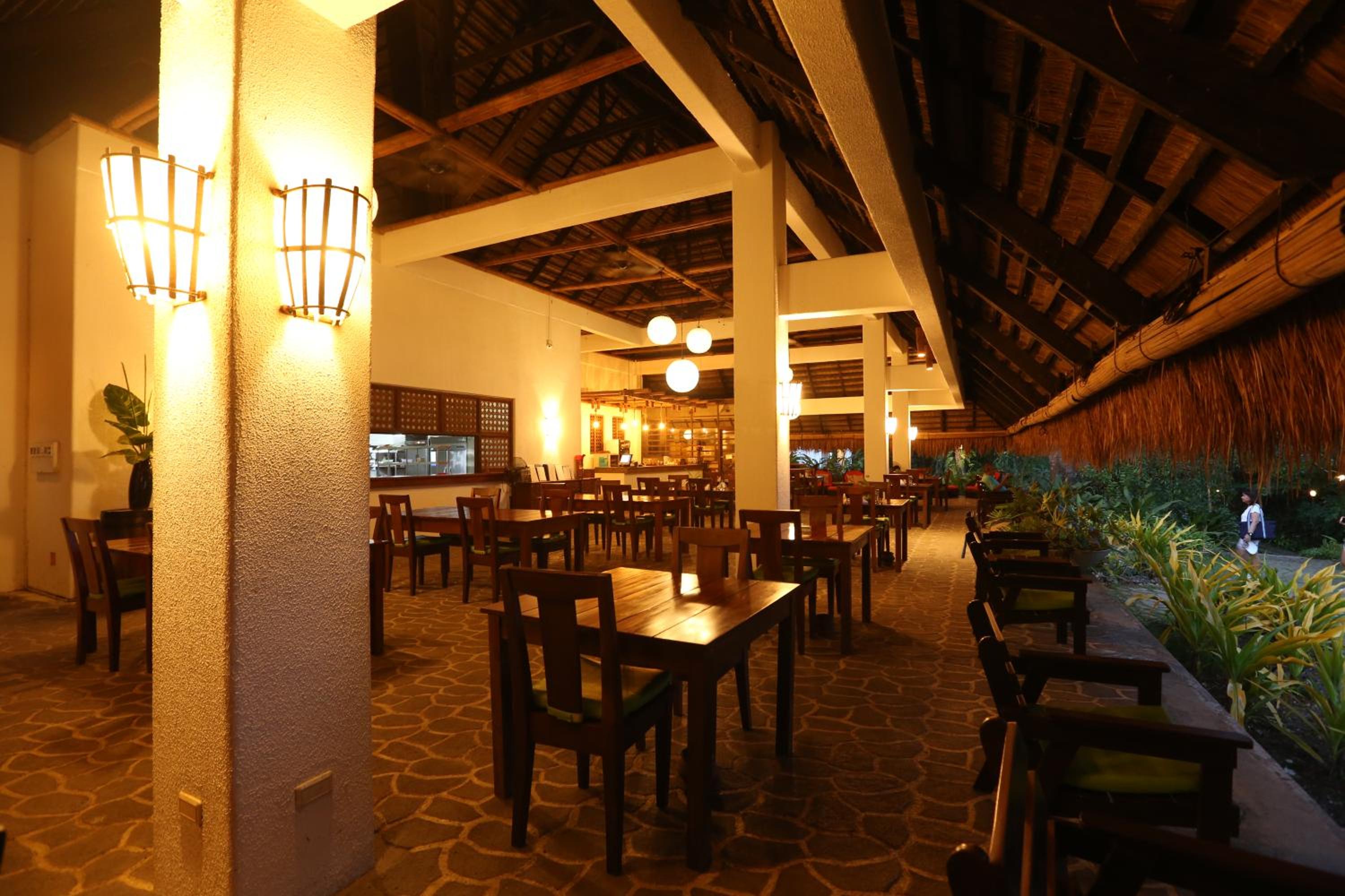 Amun Ini Beach Resort & Spa
