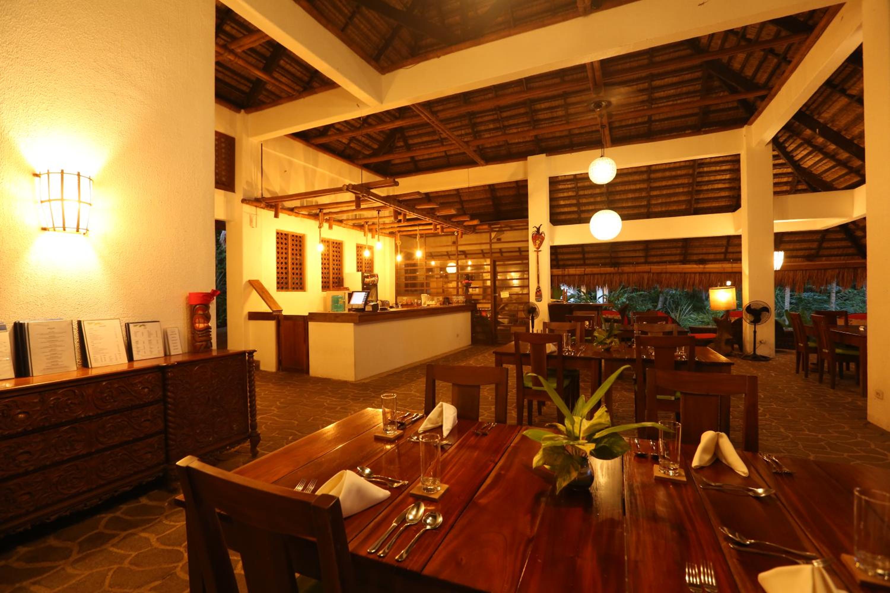 Amun Ini Beach Resort & Spa