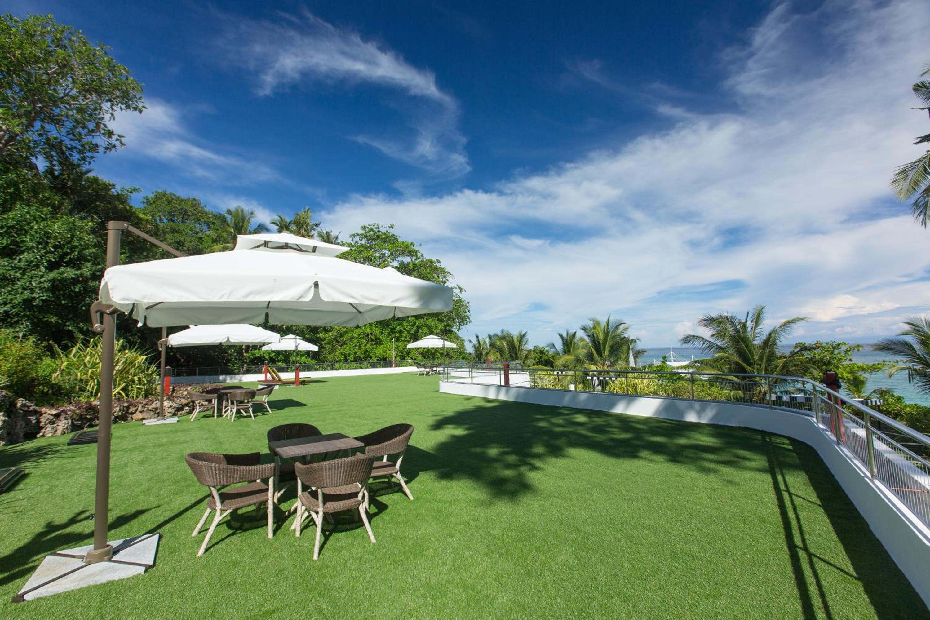 Amun Ini Beach Resort & Spa